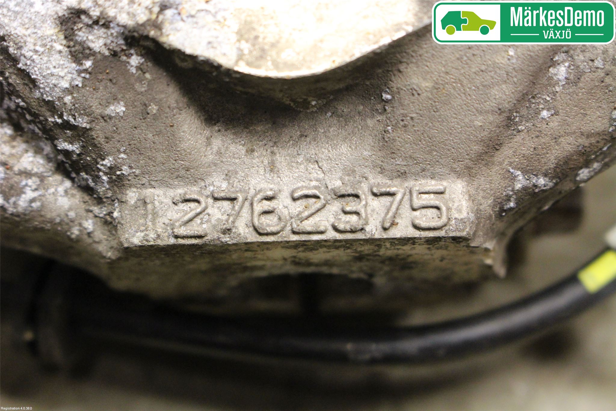 Saab 9-5     06-10 Spindel Vf
