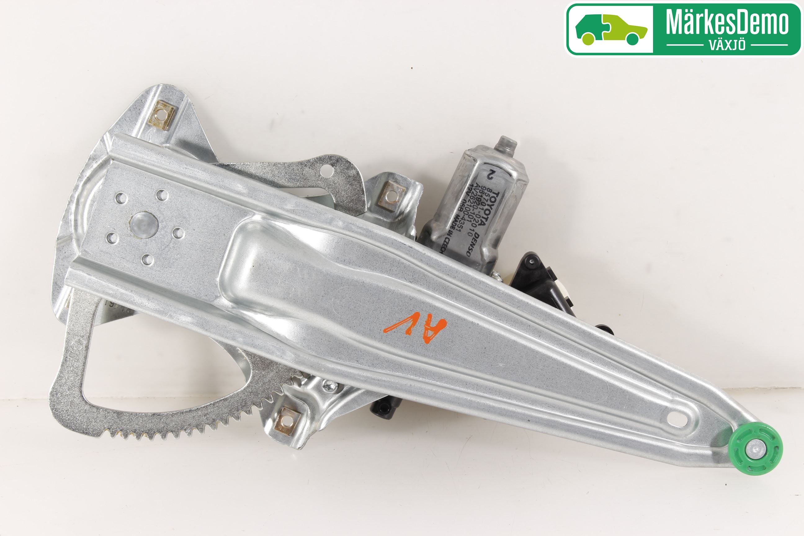 Toyota AURIS 13-19 Vindusheis El Komp