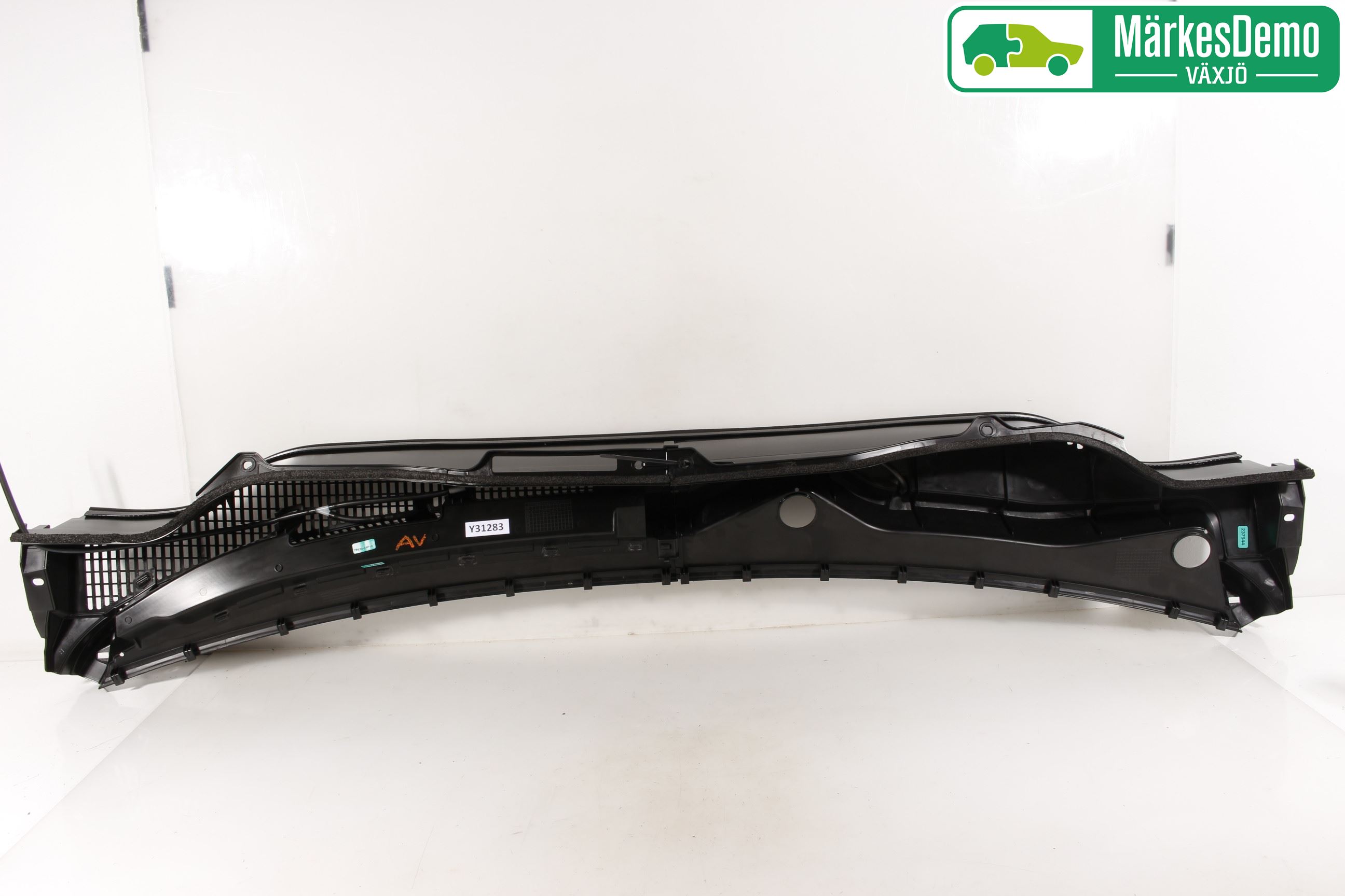 Suzuki VITARA 15- Visker Deksel-Grill-Under Frr
