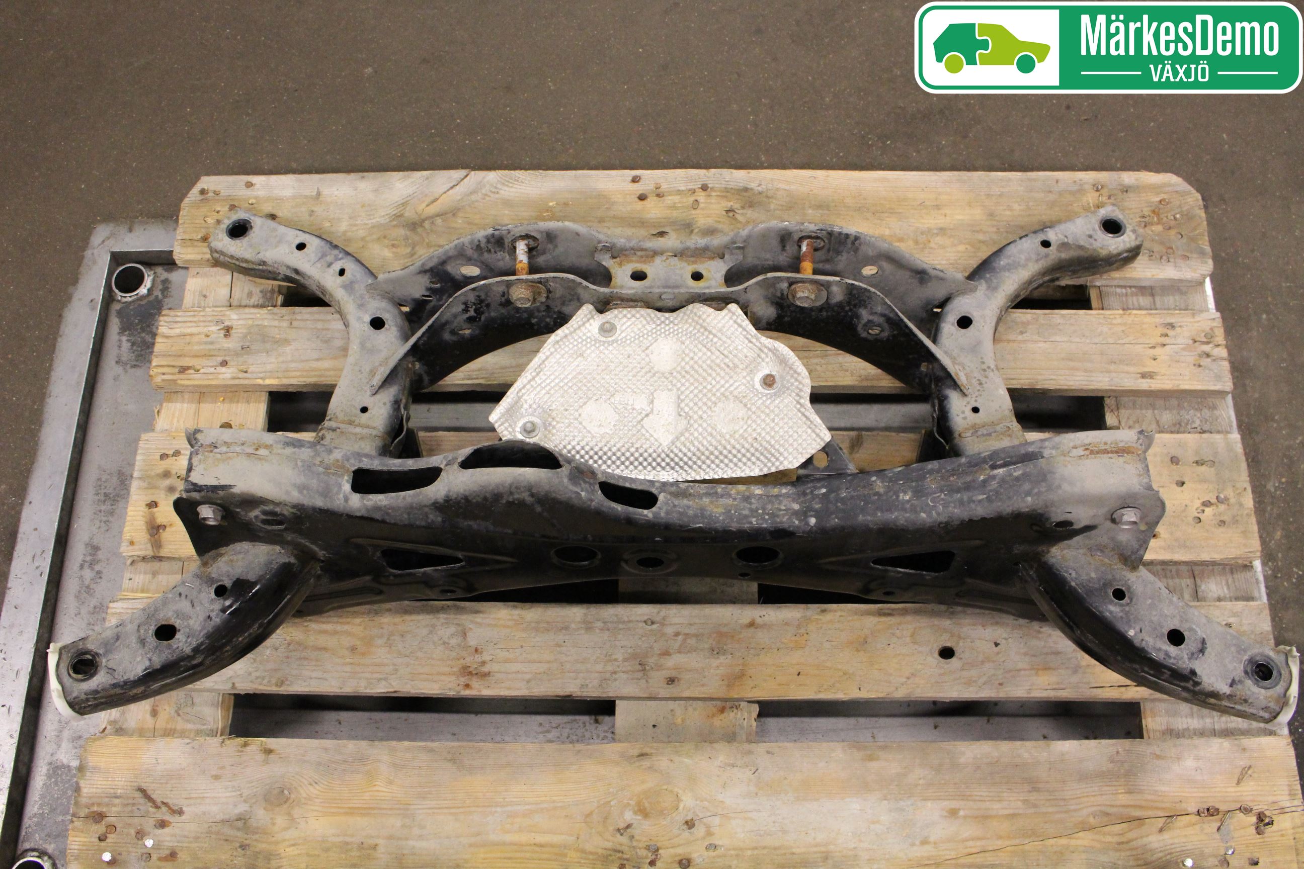 Mazda 3 III 14-19 Bakaksel Feste Travers-Ramme