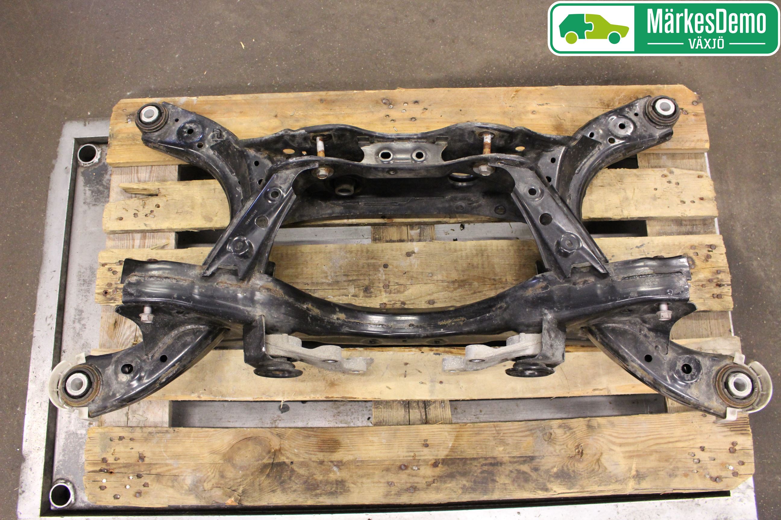 Mazda 6 13- Bakaksel Feste Travers-Ramme