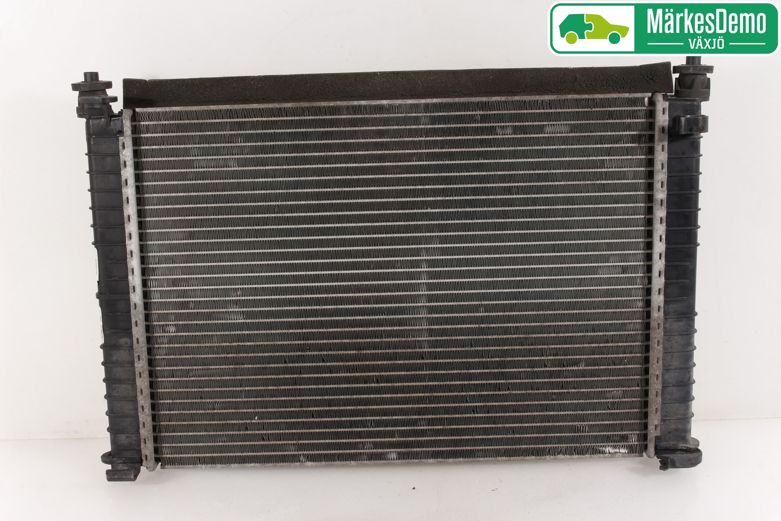 Ford FIESTA     06-08 Radiator Manuell