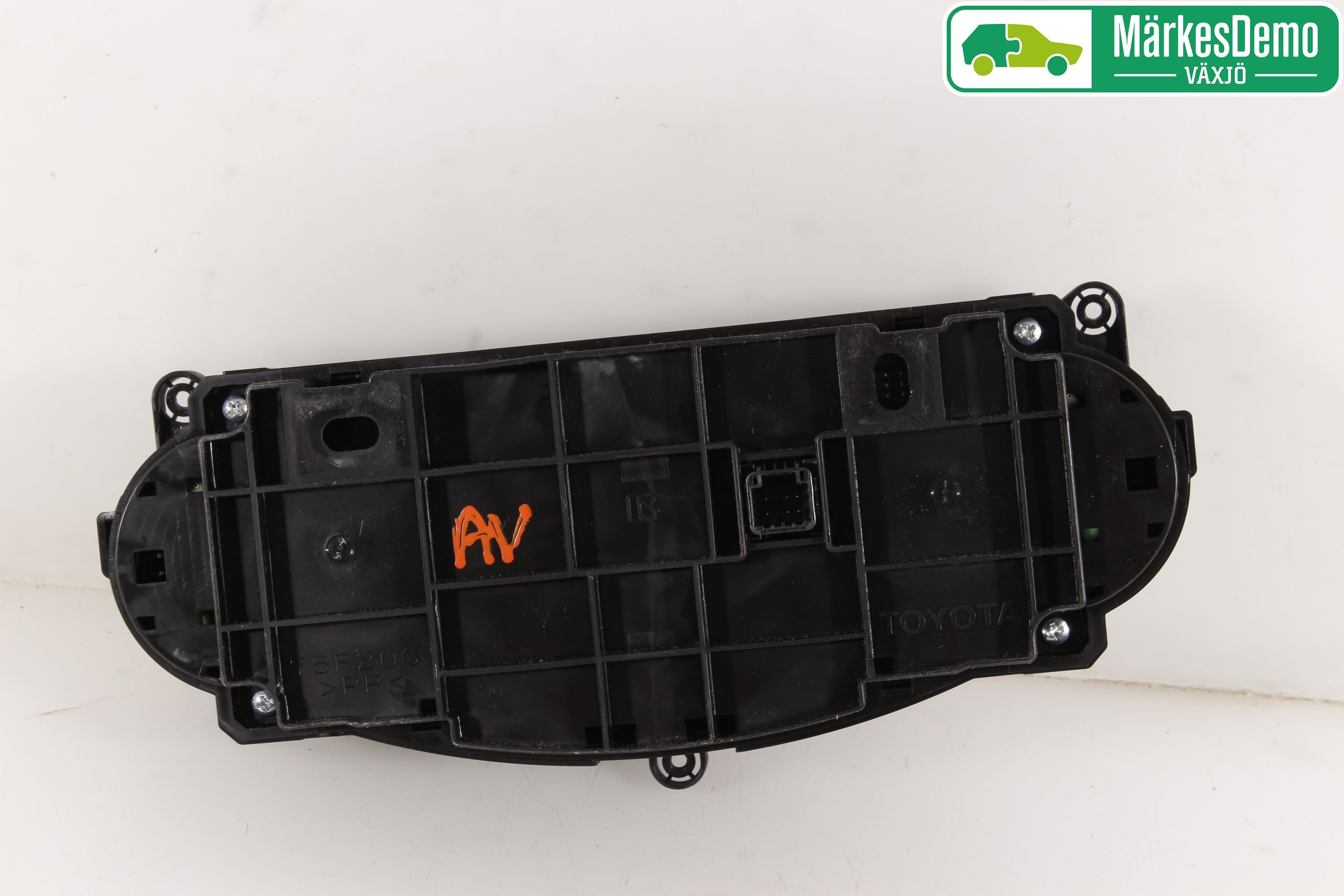 Toyota YARIS XP130 15-20 Varme Ac Betjening-Display