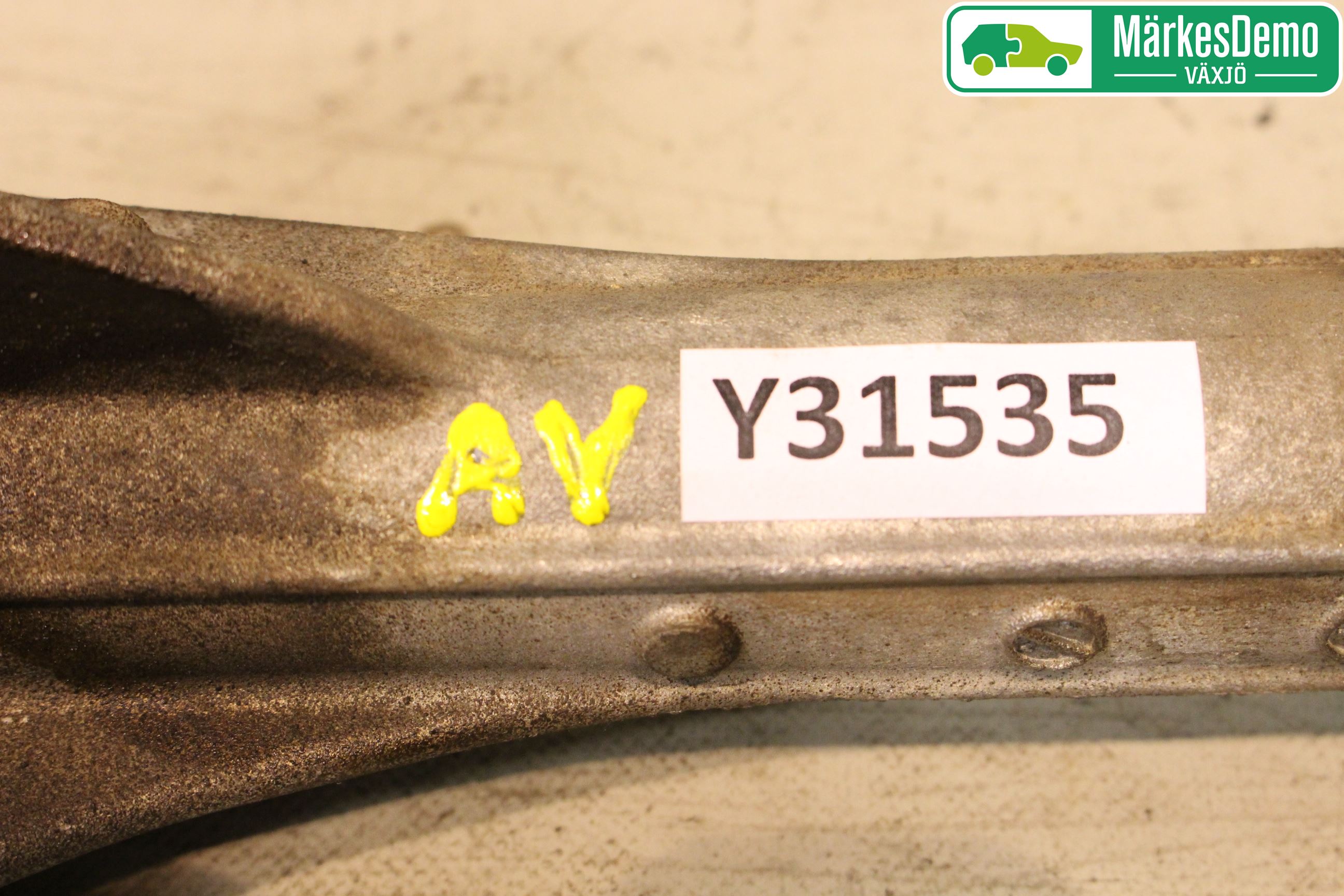 Toyota RAV4 13-18 Servo Snekke - Tannstang