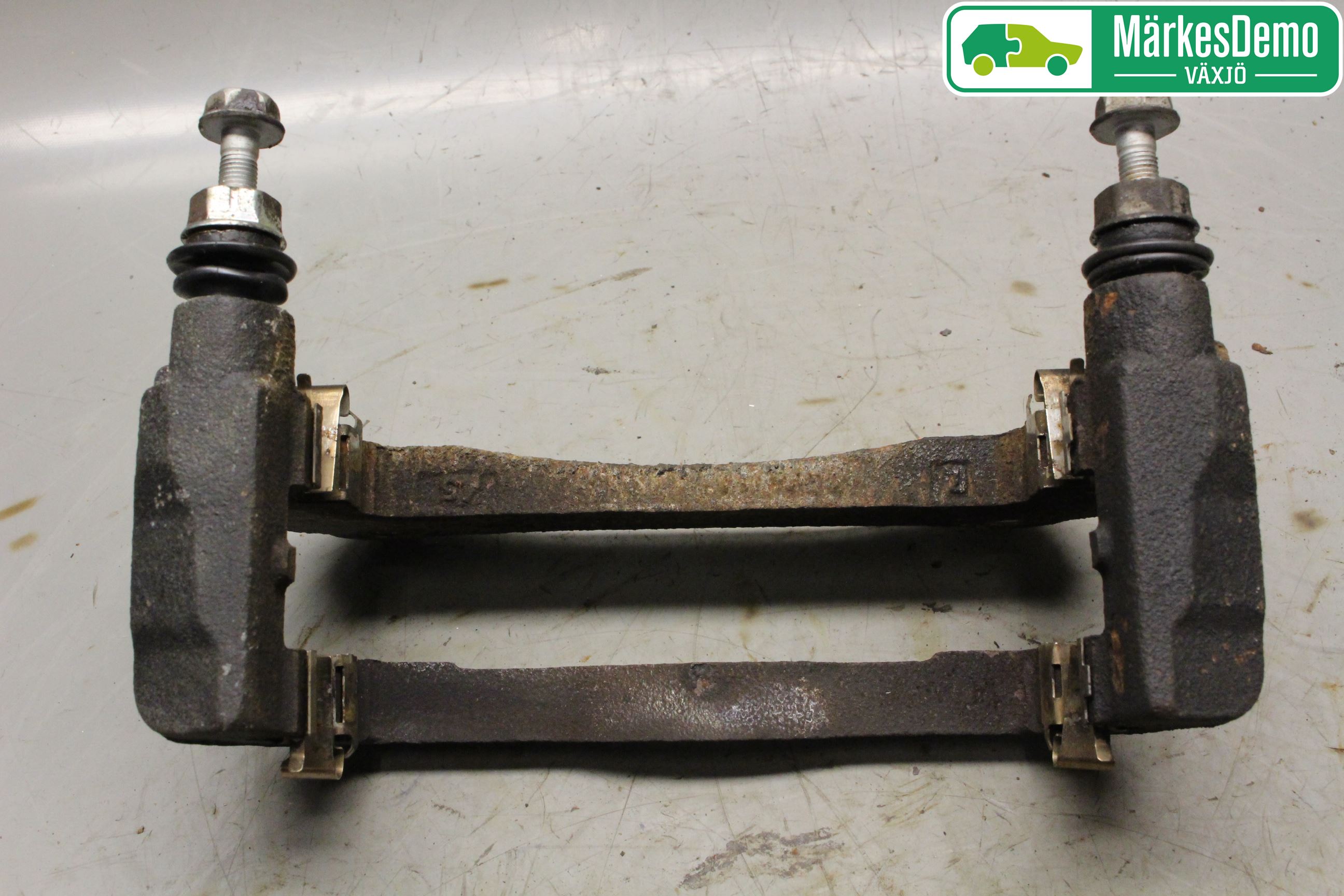 Toyota RAV4 13-18 Bremsecaliper Feste Holder