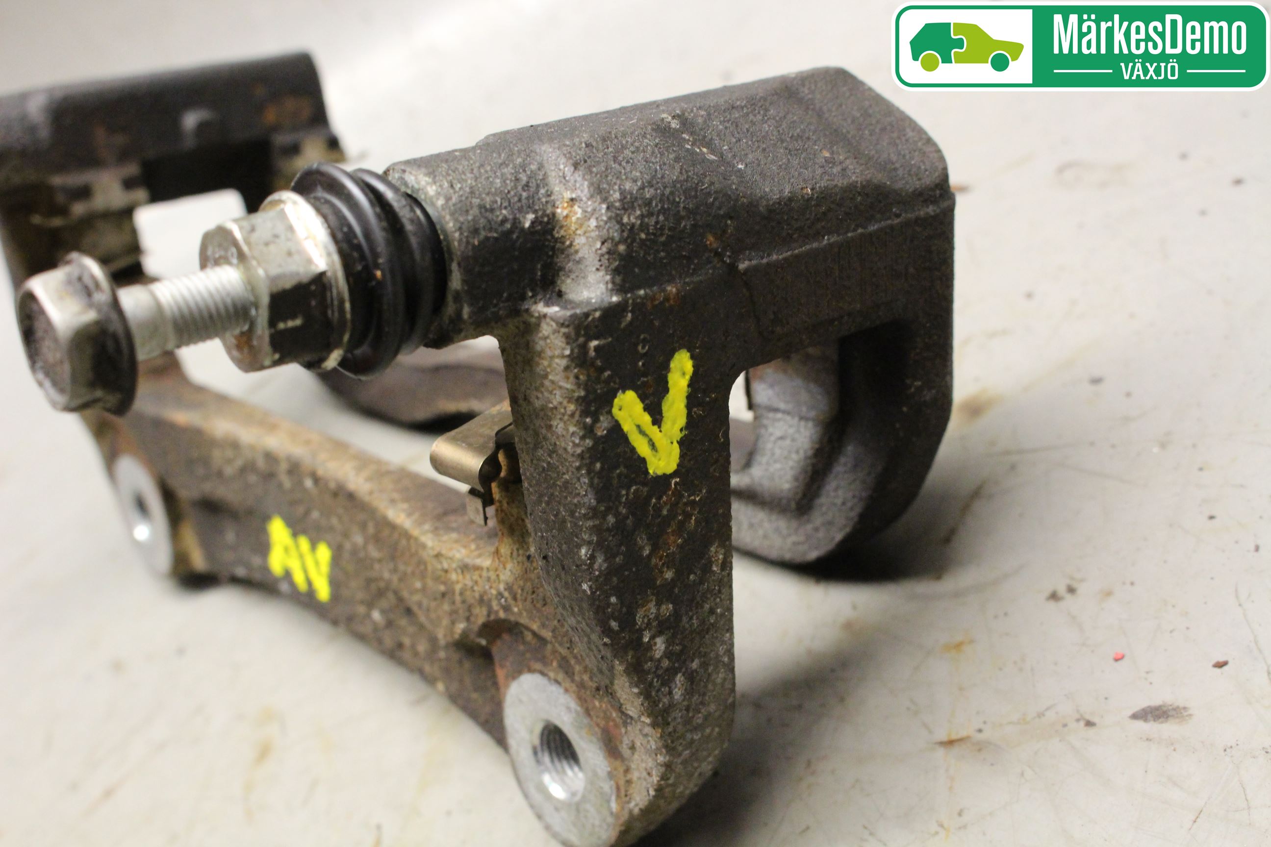 Toyota RAV4 13-18 Bremsecaliper Feste Holder