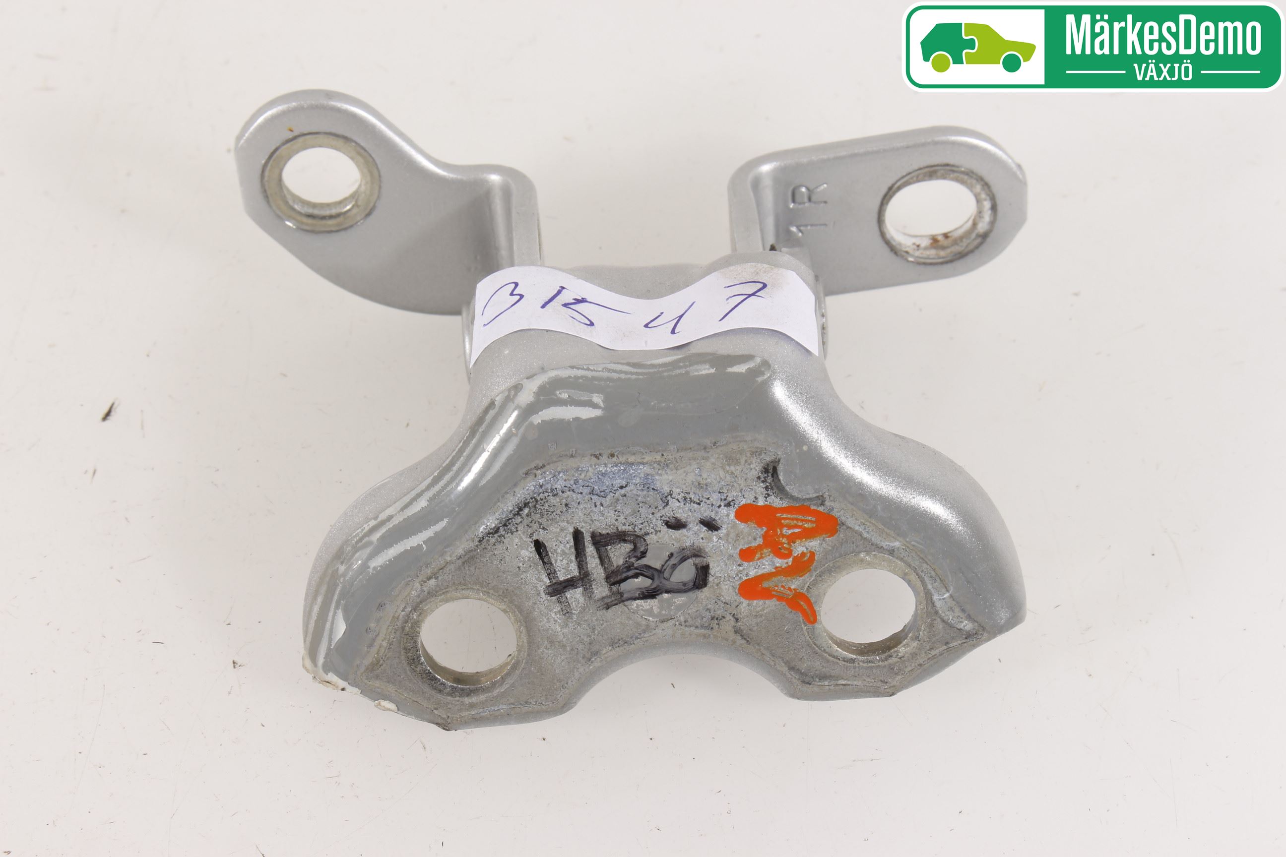 Toyota VERSO 09-18 Dørhengsel
