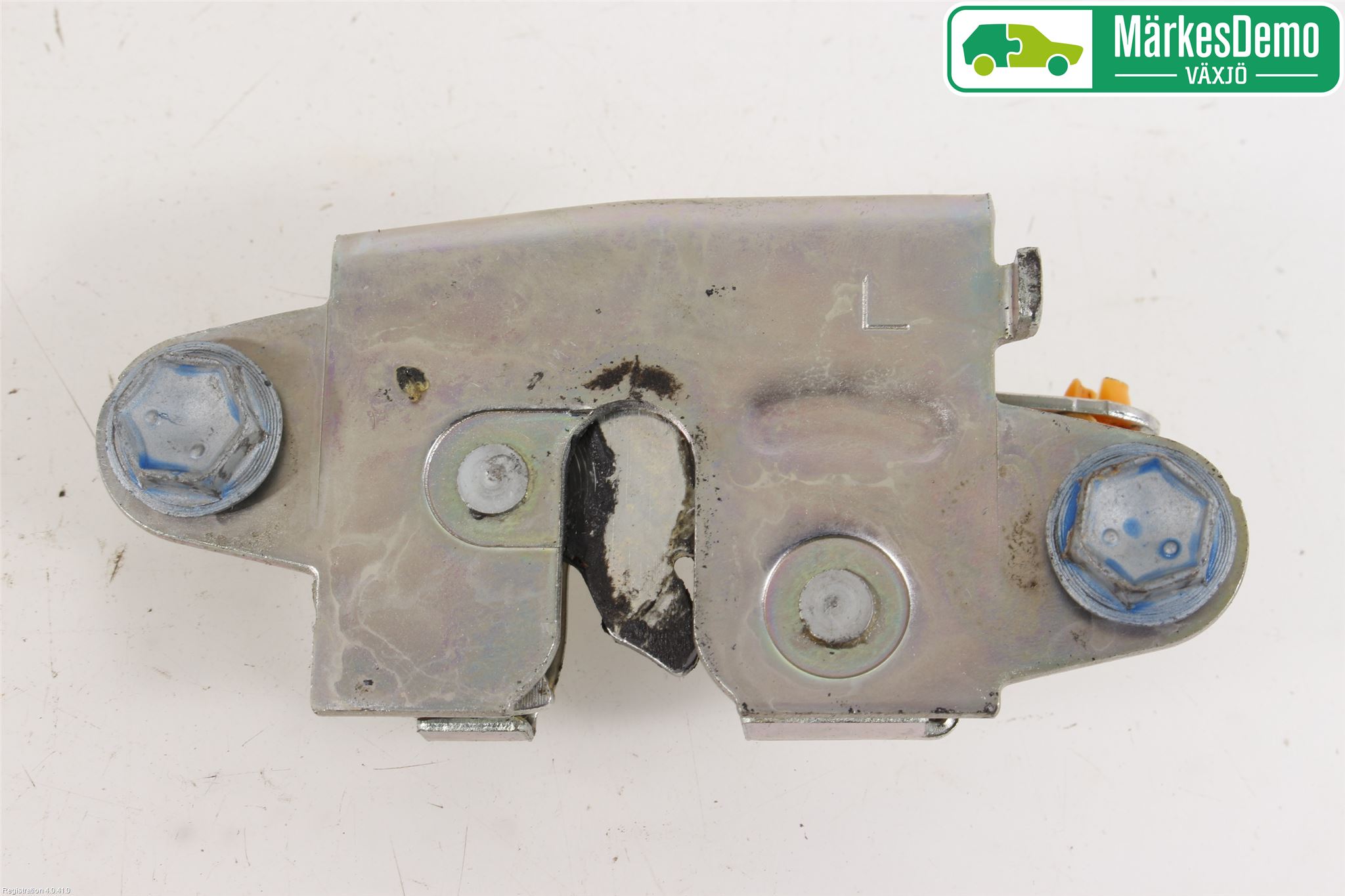 Toyota HILUX 05-16 Bakluke-Lokk Låsekasse