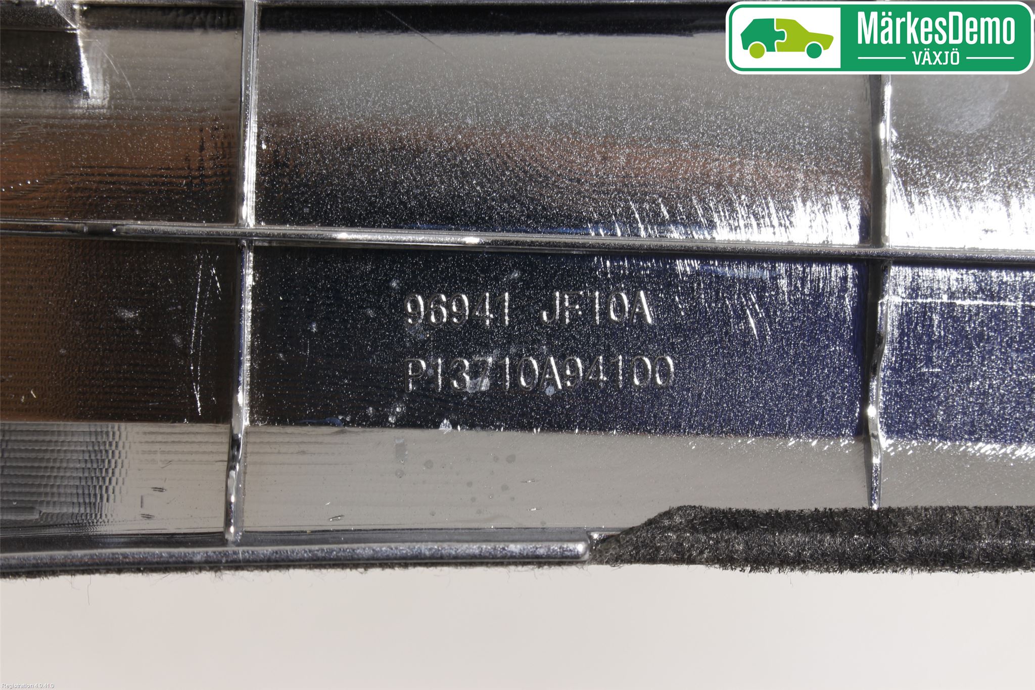 Nissan GT-R Instrumentkonsoll Gulv