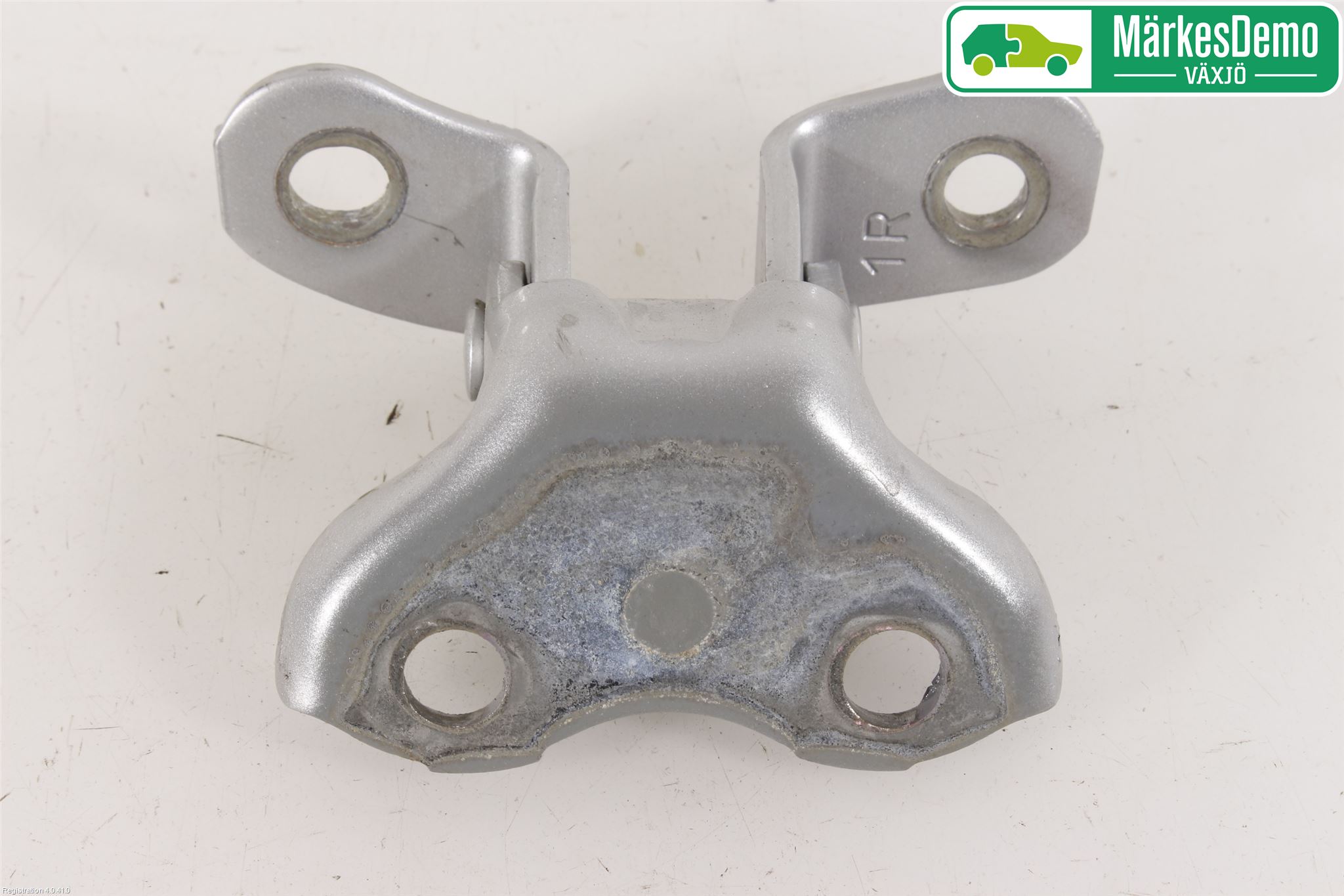 Toyota VERSO 09-18 Dørhengsel