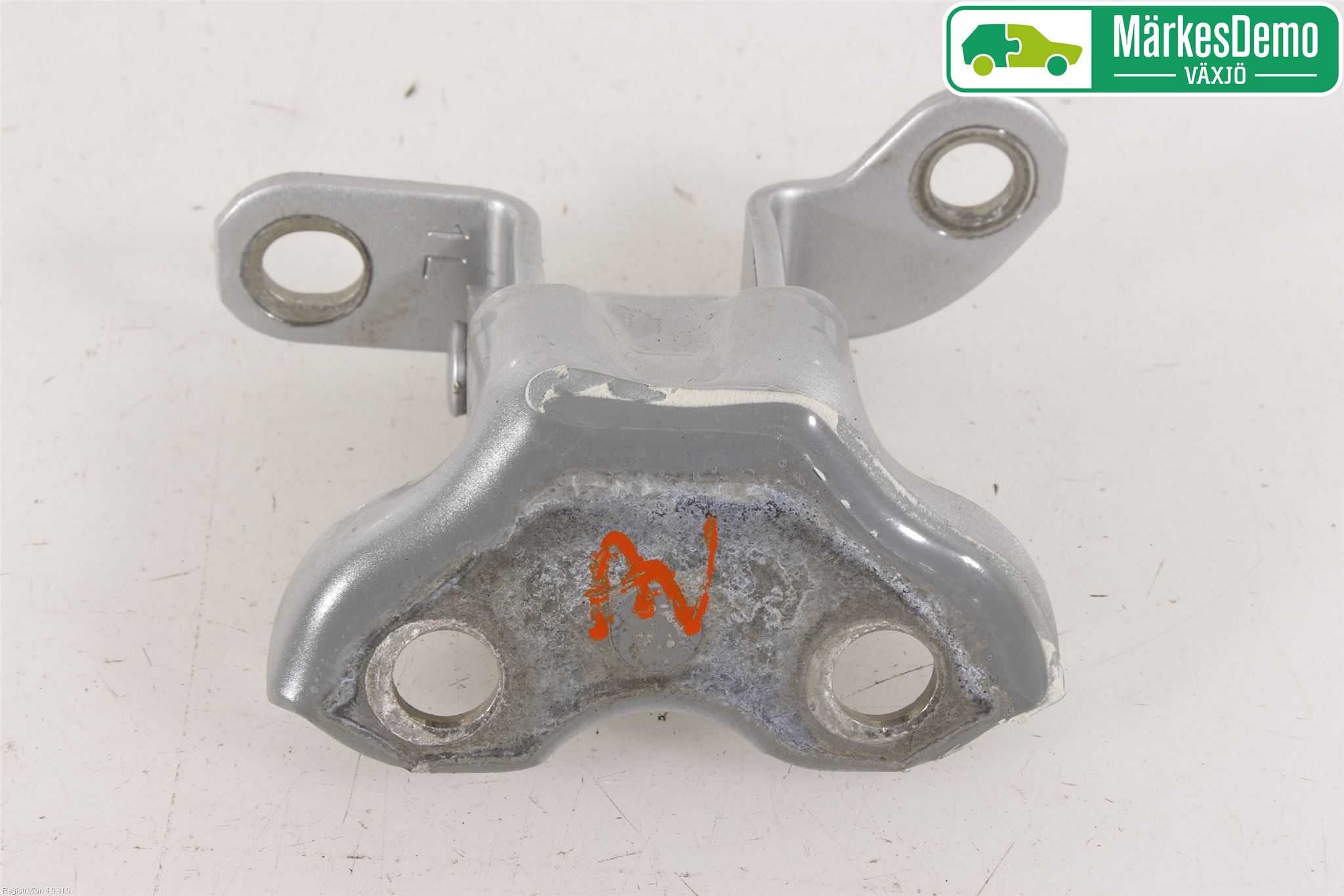 Toyota VERSO 09-18 Dørhengsel