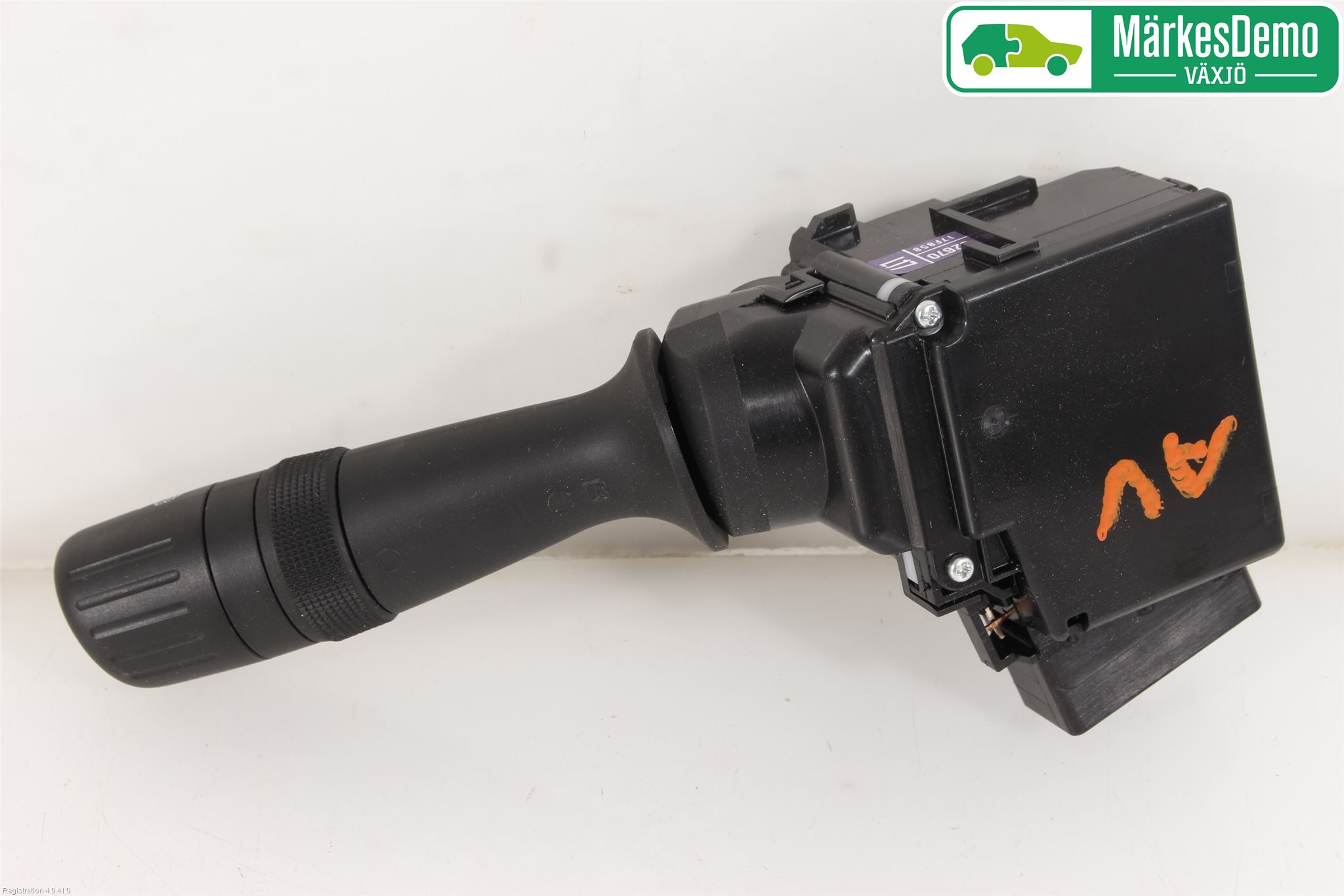 Toyota AURIS 13-19 Bryter Ratt Visker - Spyler
