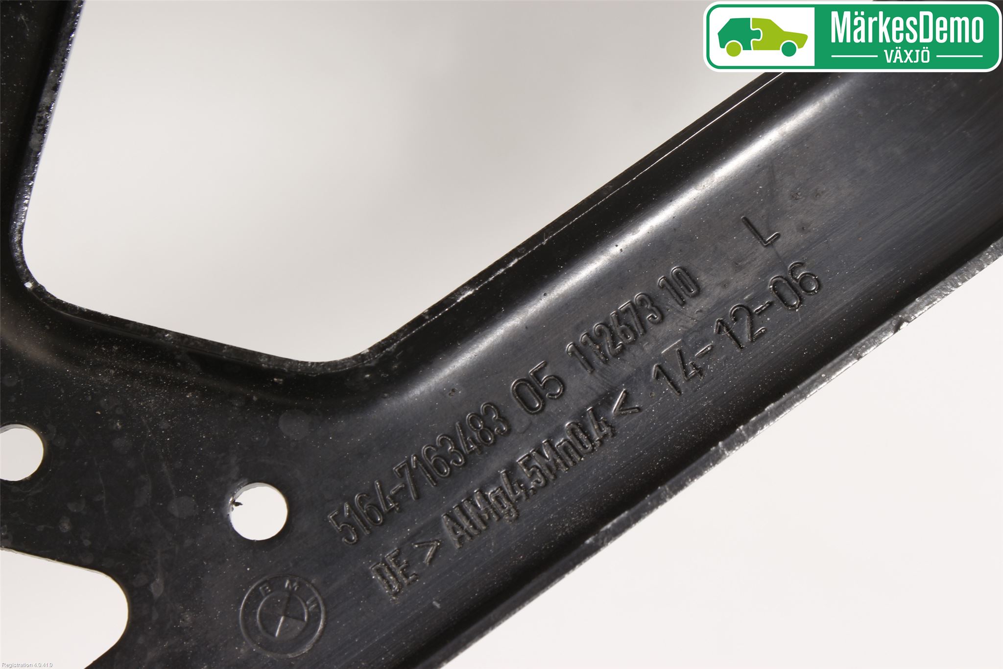 BMW 5 E60/61 Sed/Tou 02-10 Støtfanger Foran Feste