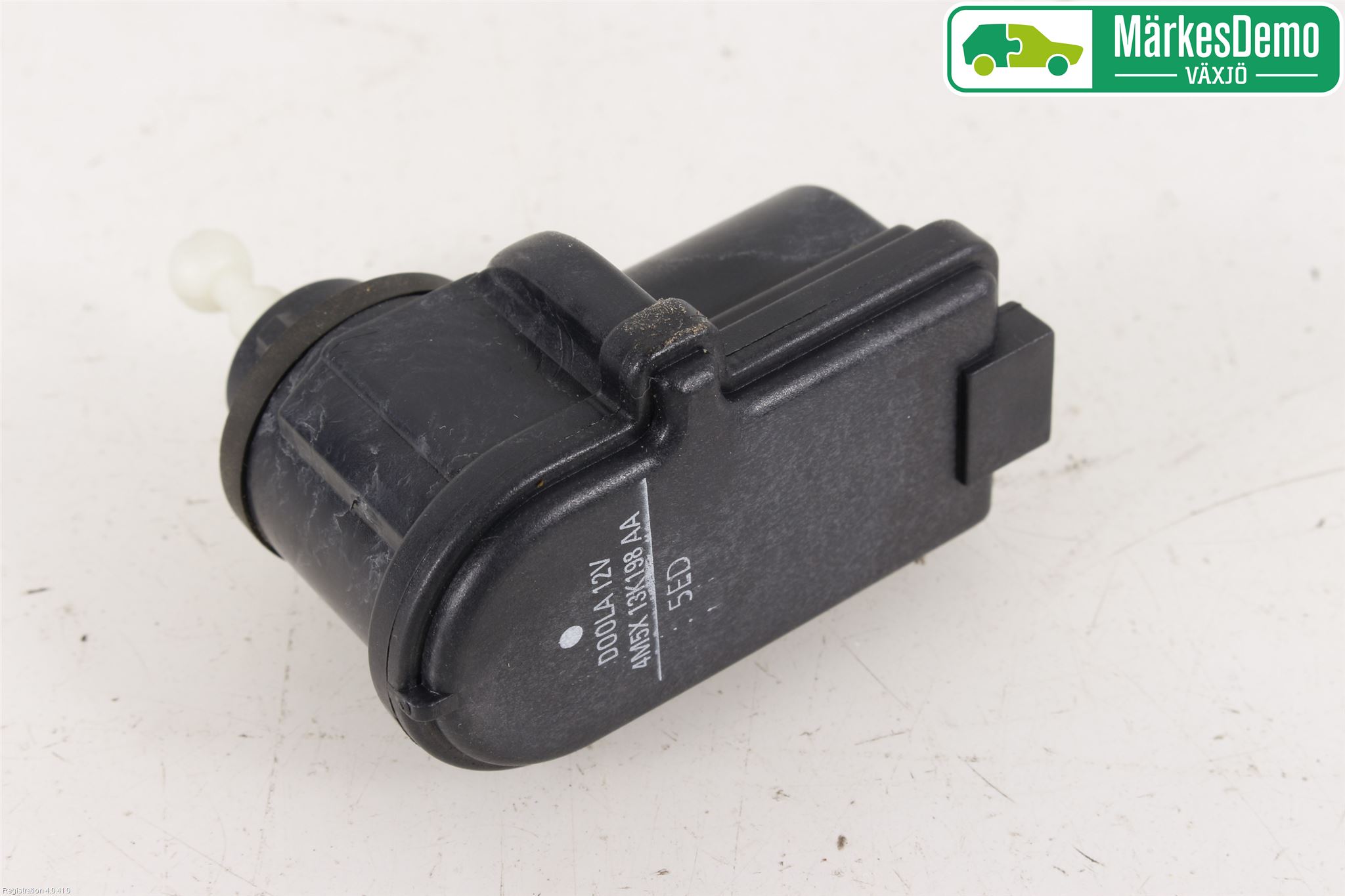 Ford FOCUS     04-07 Frontlykt Autjust Motor