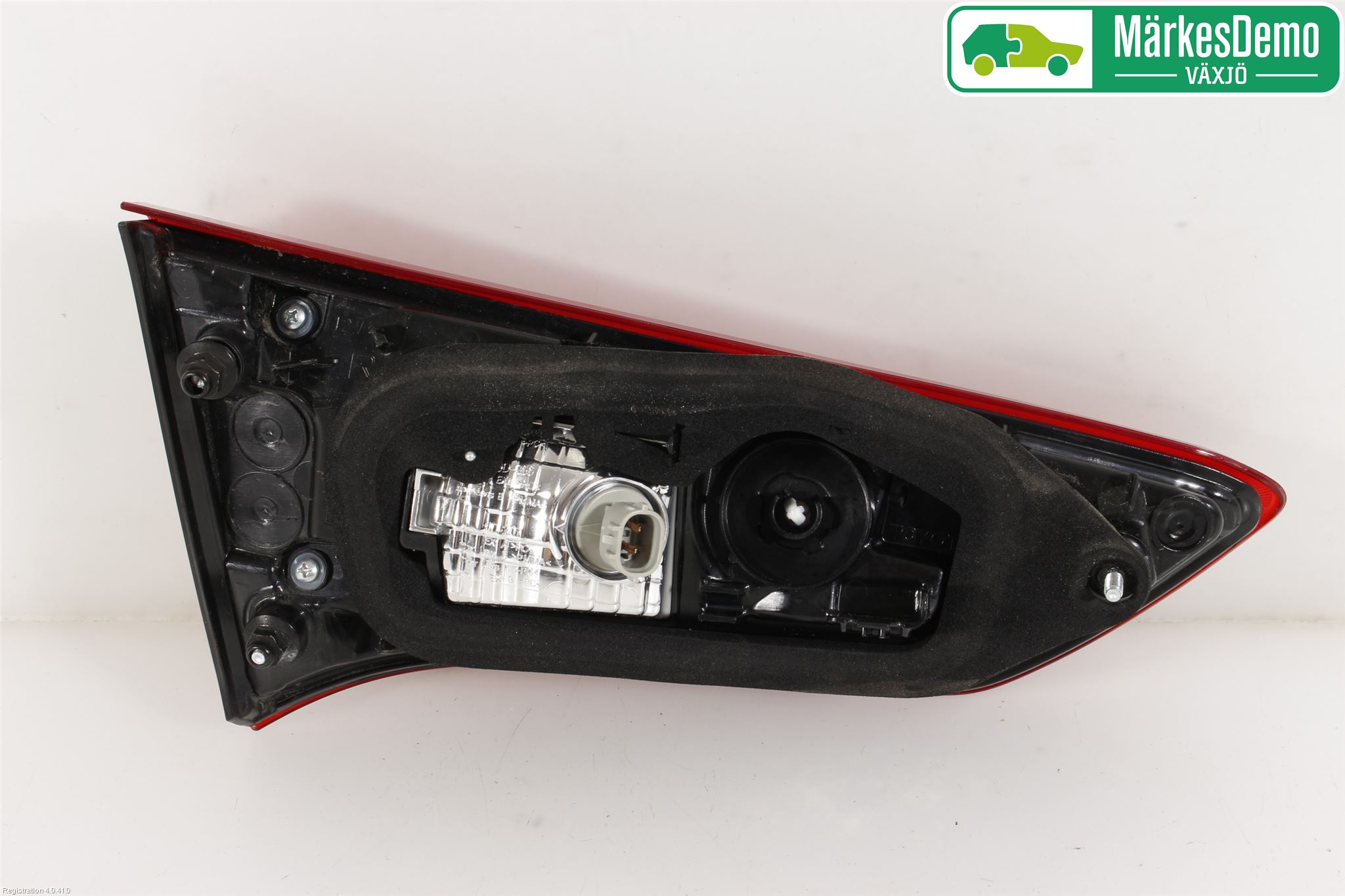 Toyota YARIS XP130 15-20 Baklykt Høyre  På Luke(Indre)