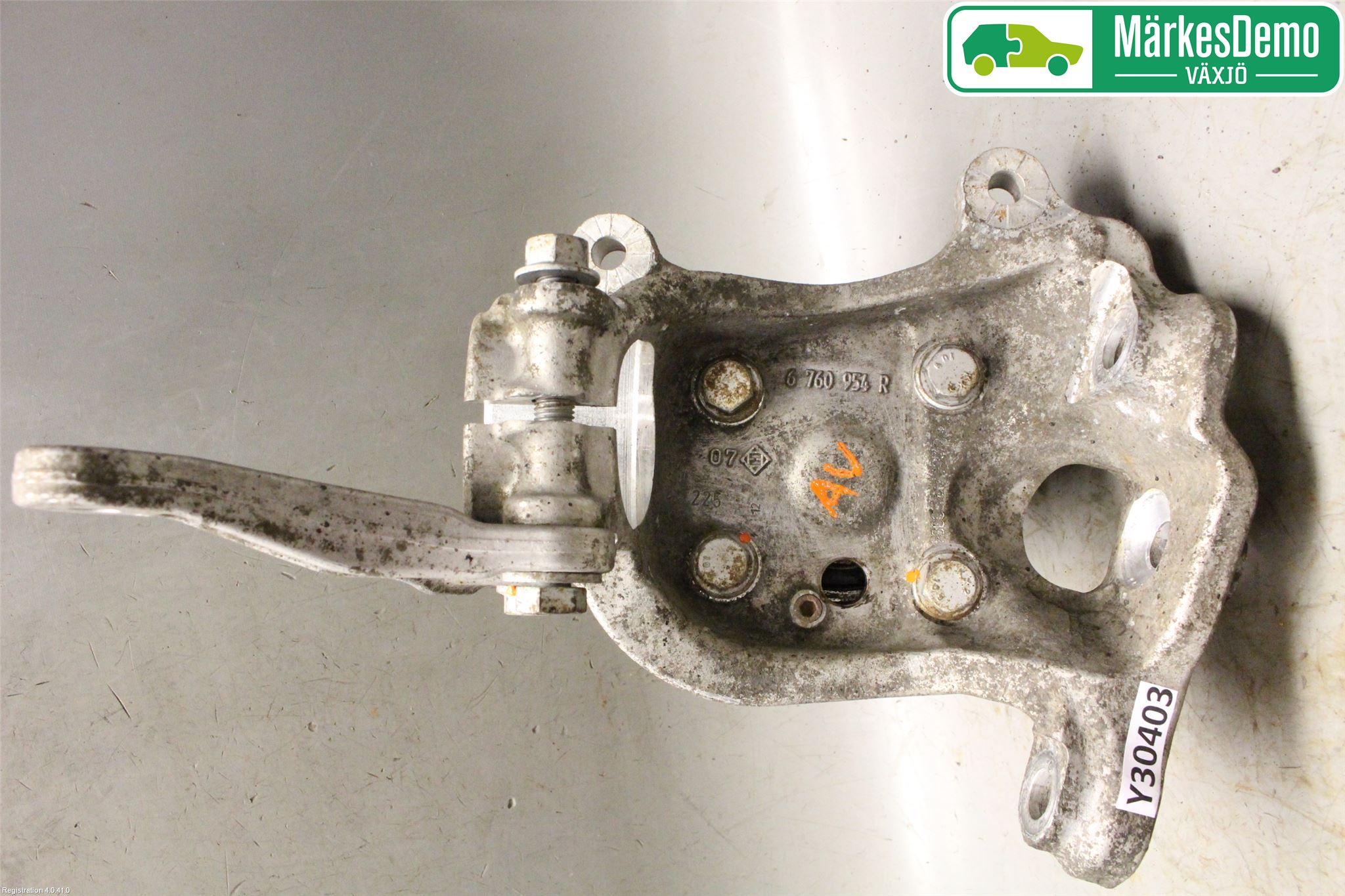 BMW 5 E60/61 Sed/Tou 02-10 Spindel Hf