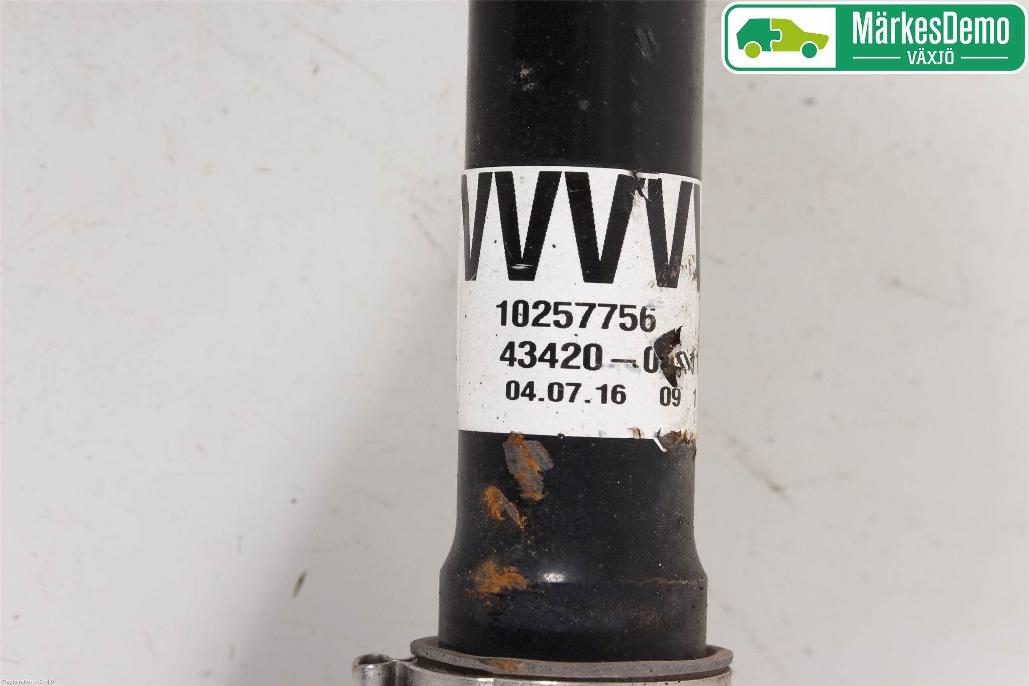 Toyota YARIS XP130 15-20 Drivaksel Foran Kompl Venstre