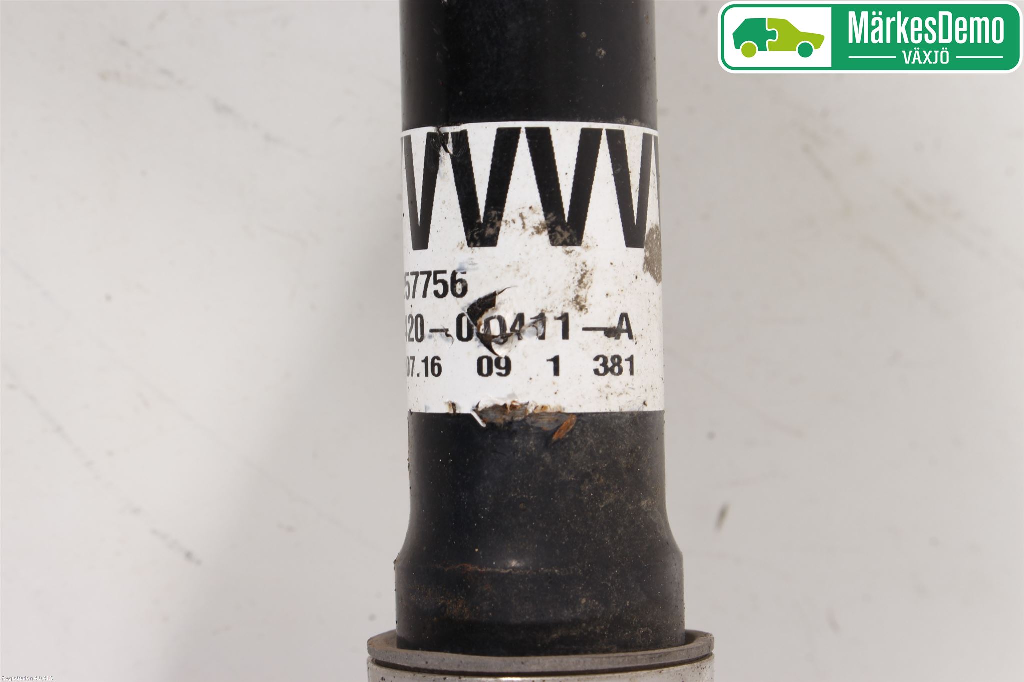 Toyota YARIS XP130 15-20 Drivaksel Foran Kompl Venstre