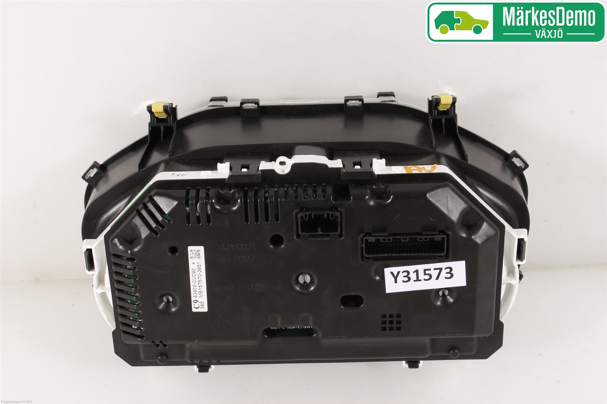 Toyota YARIS XP130 15-20 Instr Kombinert