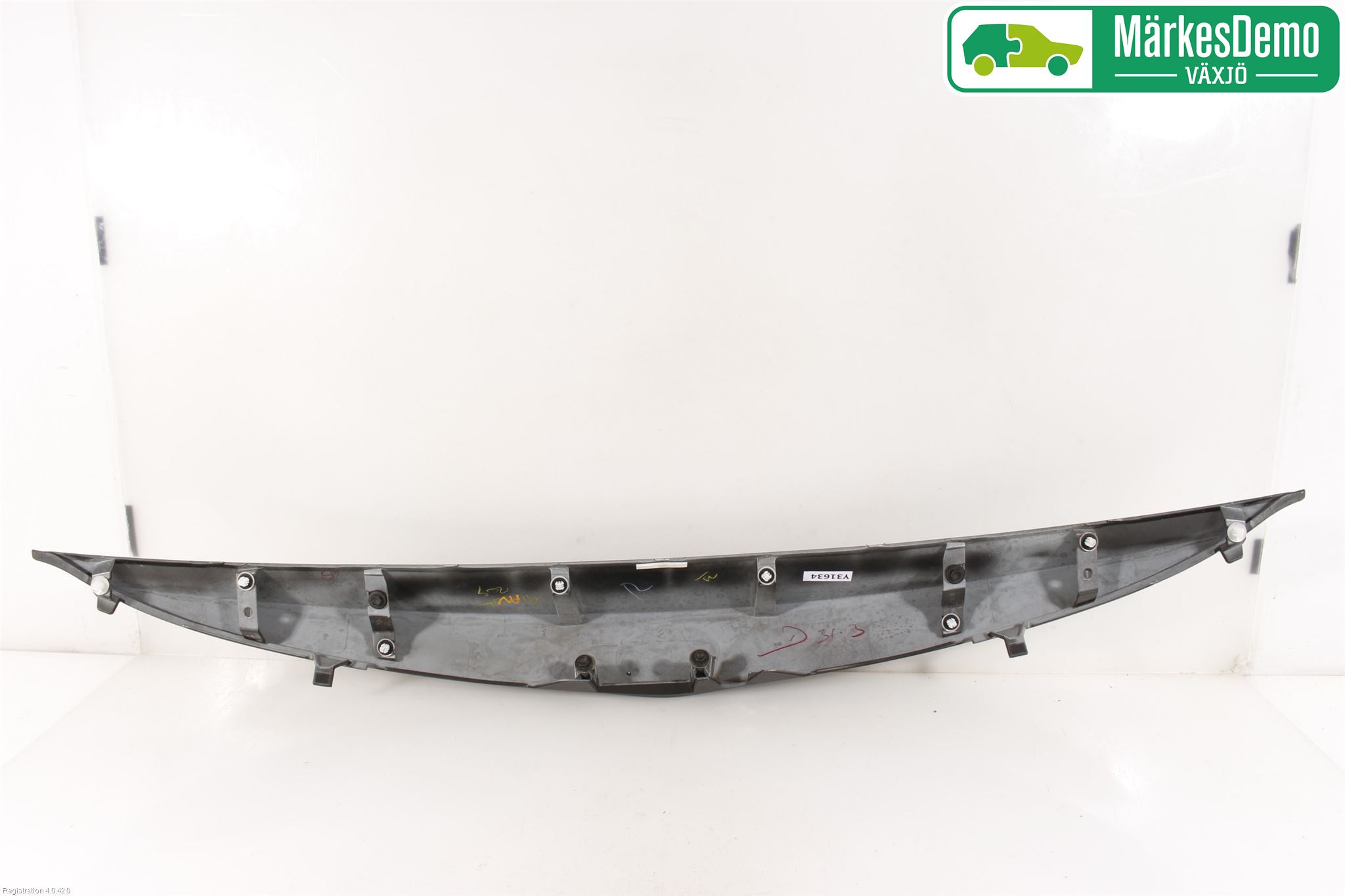Toyota AURIS 13-19 Refleksplate - Skiltplate