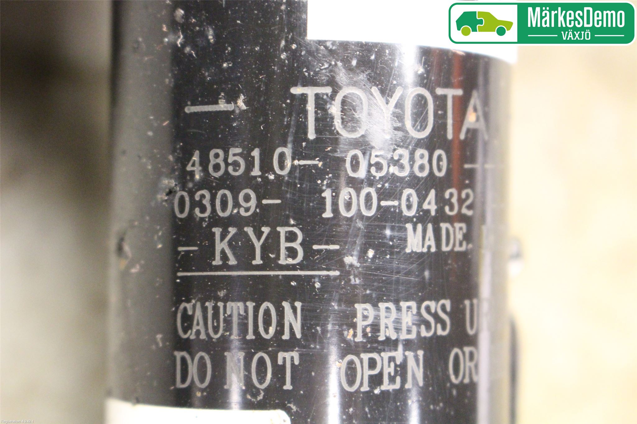 Toyota AVENSIS 16-18 Fjærbein Foran Høyre