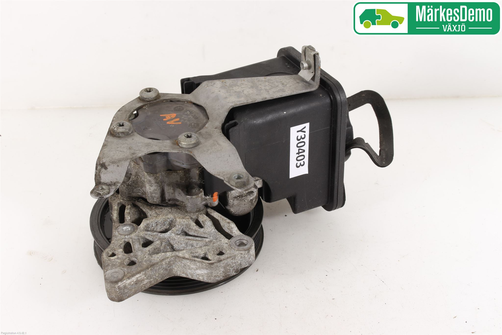 BMW 5 E60/61 Sed/Tou 02-10 Servo Pumpe