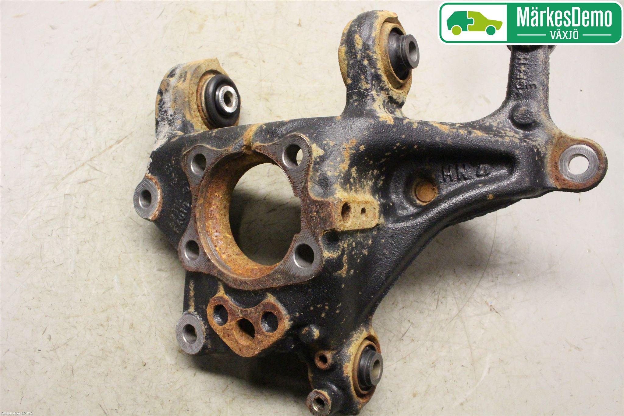 Toyota C-HR 16-23 Spindel Vb