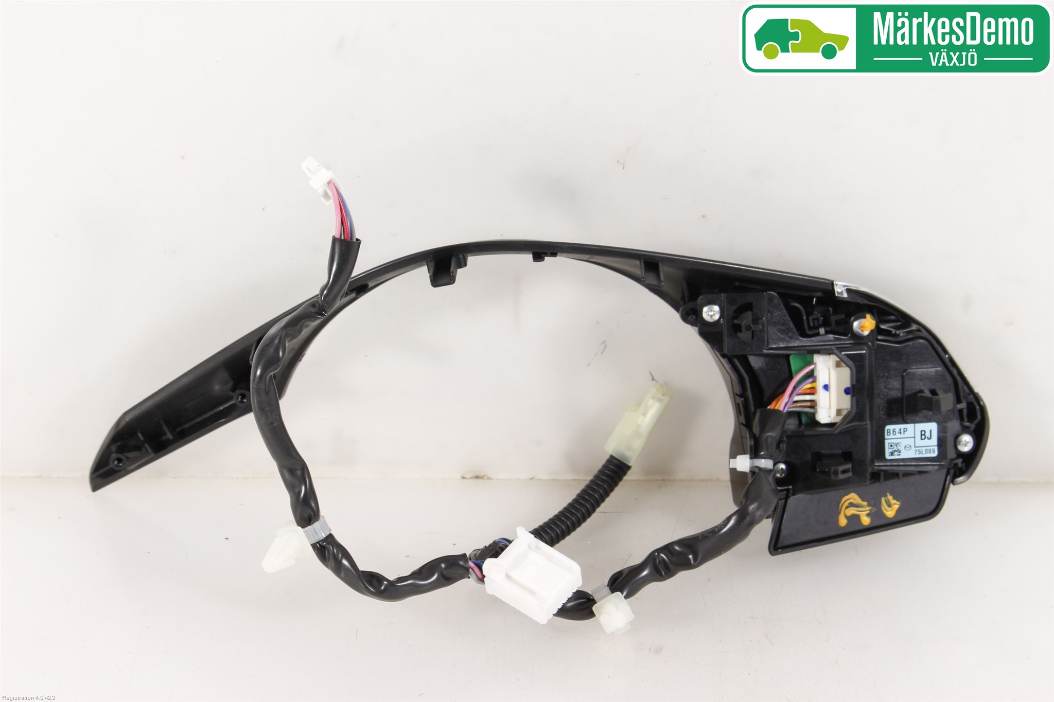 Mazda 3 III 14-19 Bryter Ratt Radio-Stereo