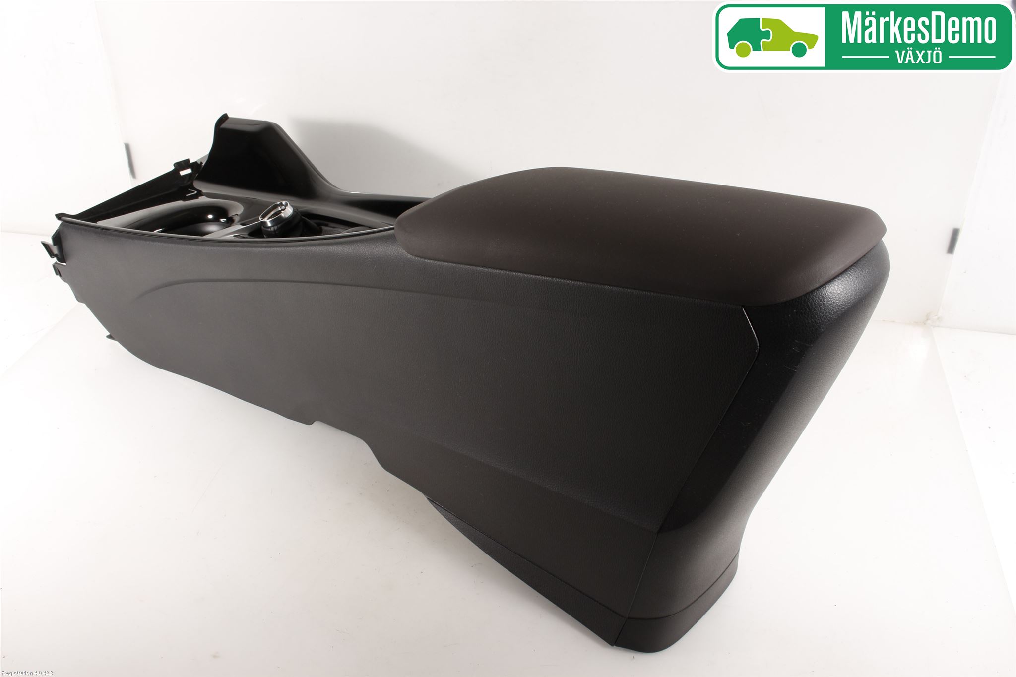 Toyota C-HR 16-23 Instrumentkonsoll Gulv