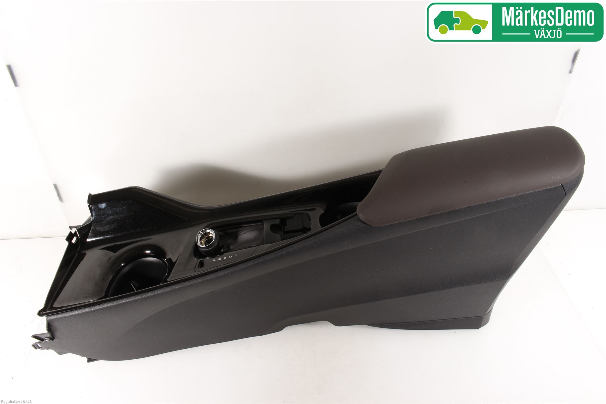 Toyota C-HR 16-23 Instrumentkonsoll Gulv