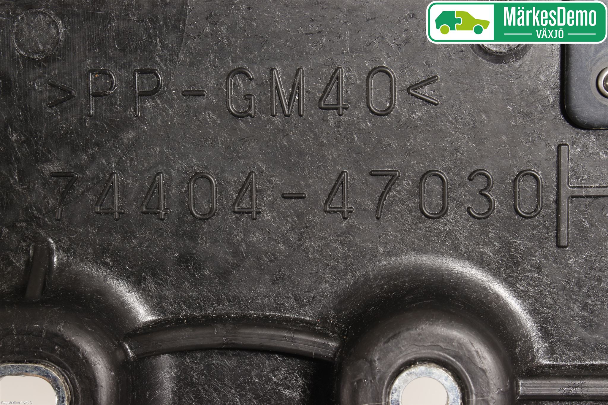 Toyota C-HR 16-23 Batterikasse - Feste - Holder