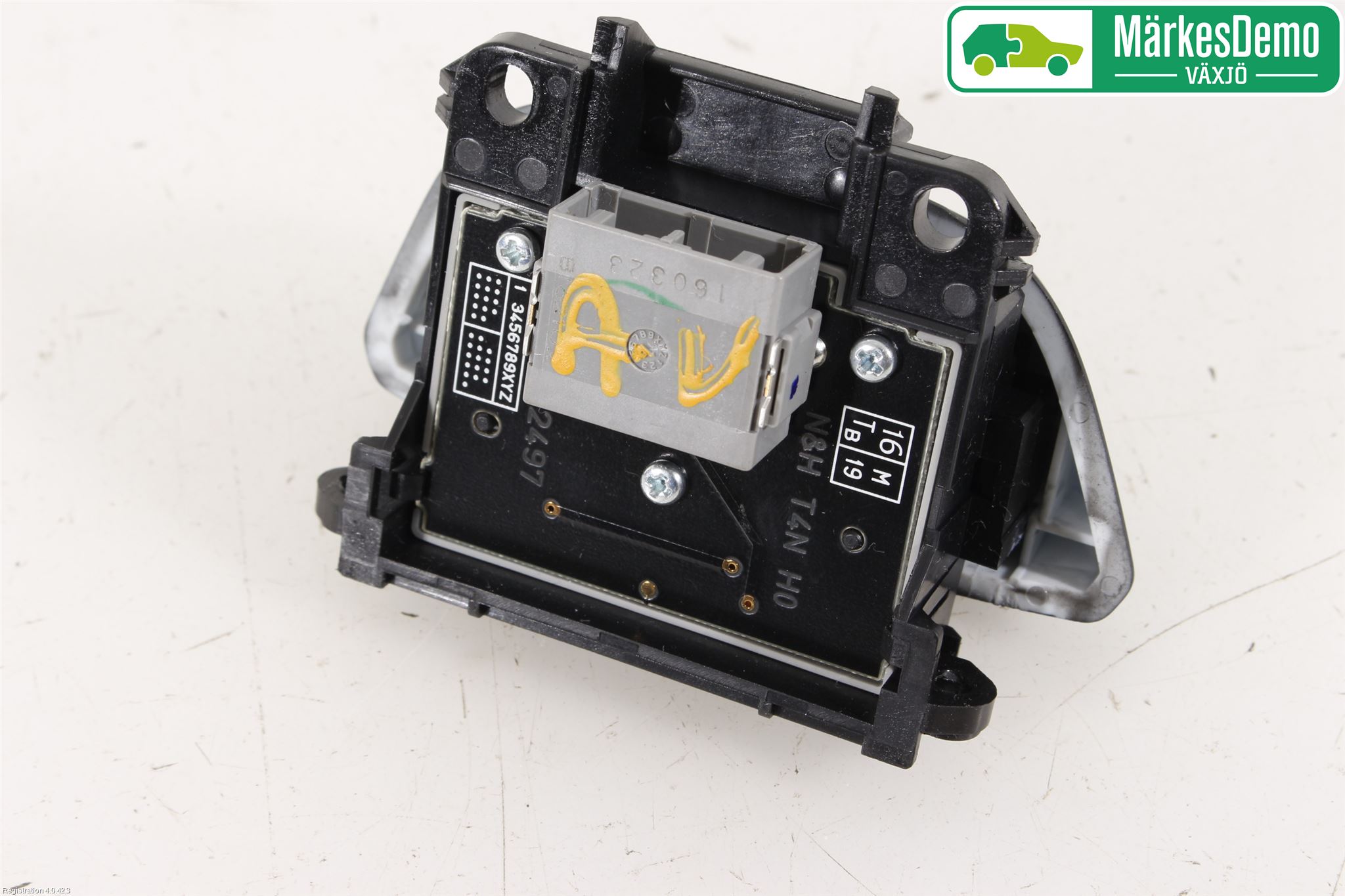 Honda HR-V 15-21 Bryter Ratt Radio-Stereo