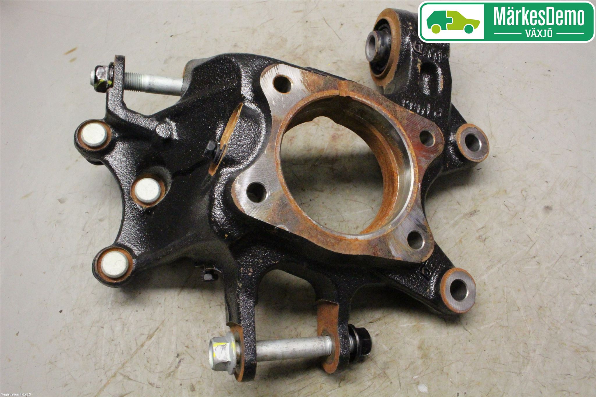 Hyundai TUCSON 05- Spindel Hb