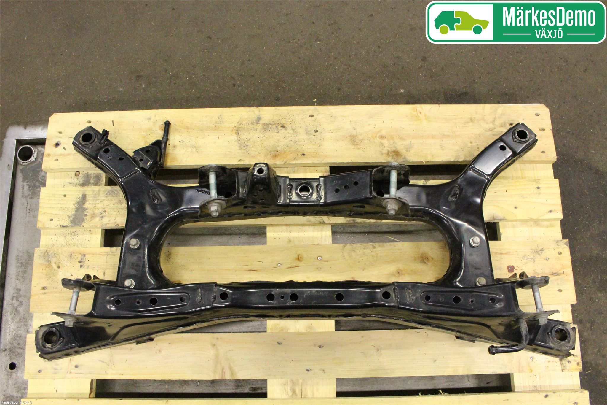Toyota PRIUS (ZVW50) 16-21 Bakaksel Feste Travers-Ramme