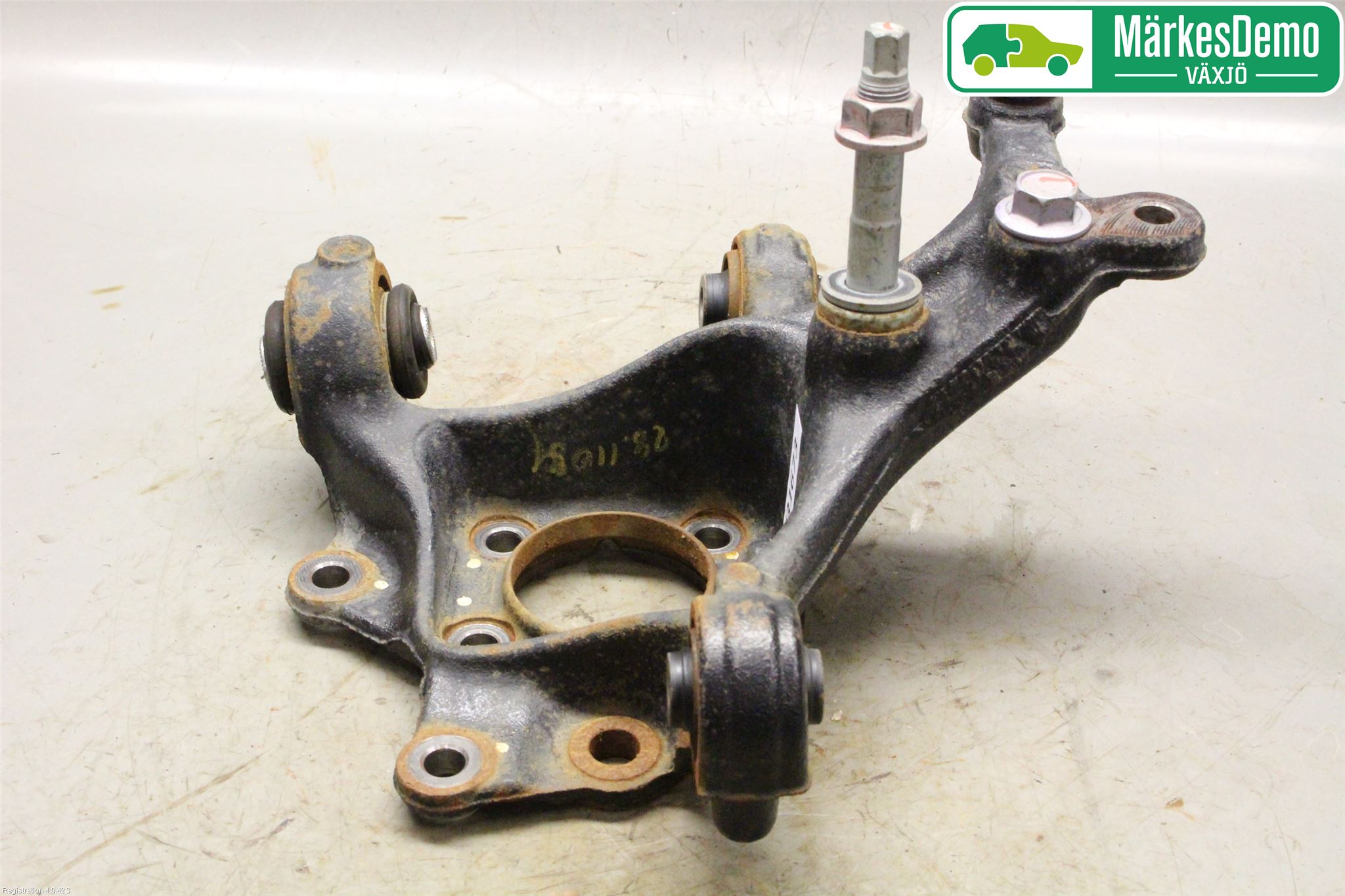 Toyota C-HR 16-23 Spindel Hb