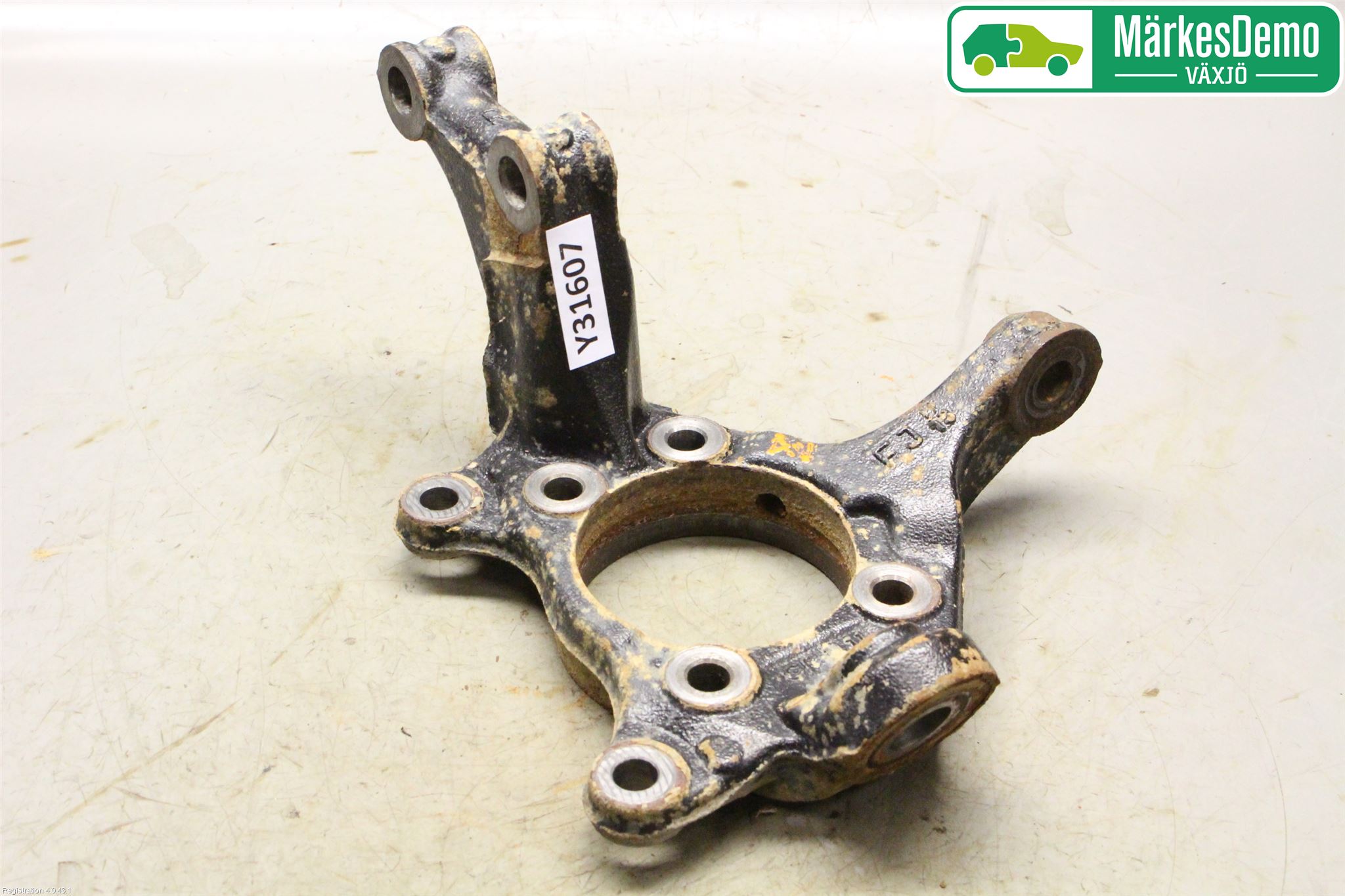 Toyota AVENSIS 16-18 Spindel Hf