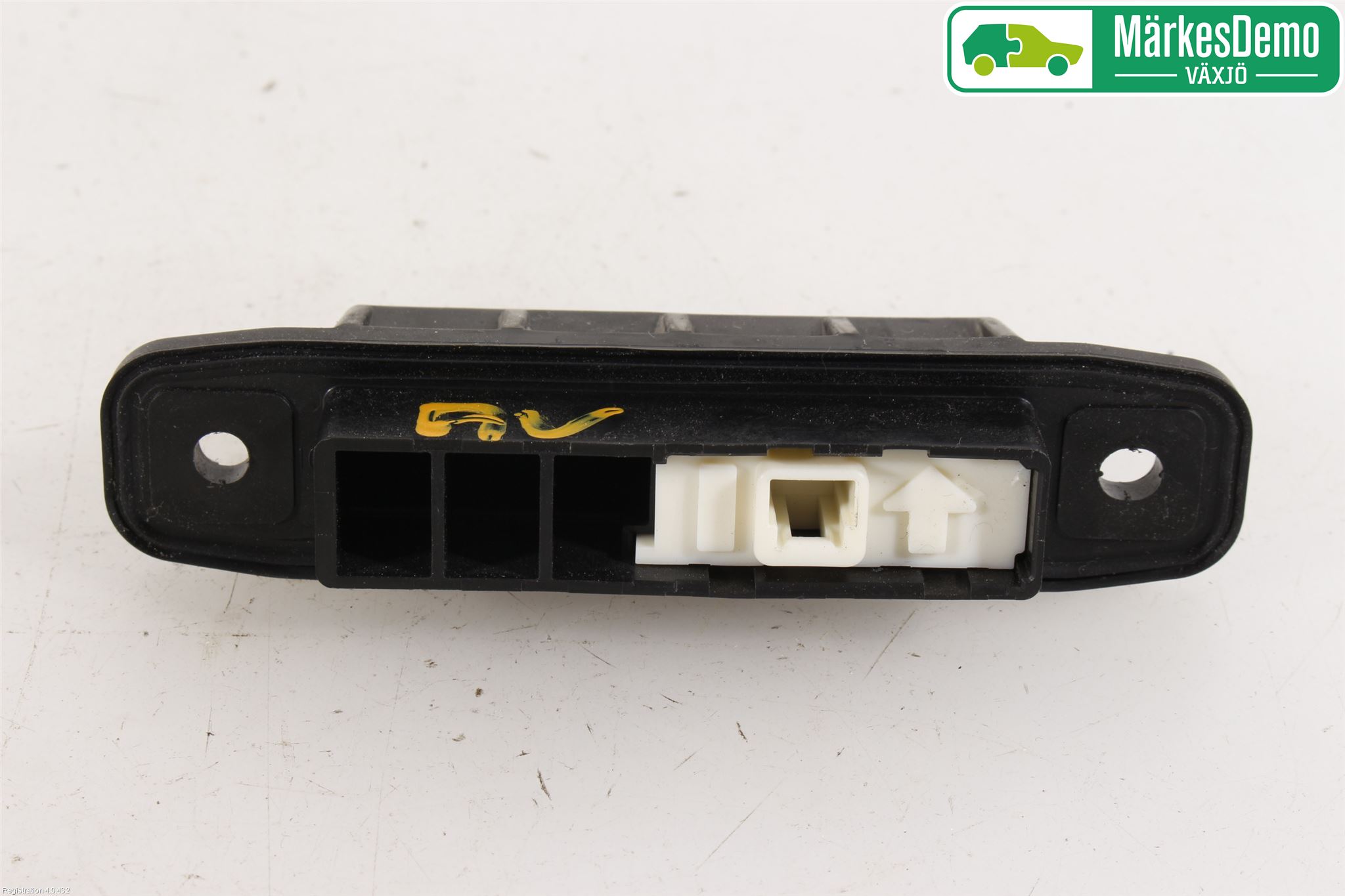 Toyota YARIS XP130 15-20 Bakluke Handtak Ytre