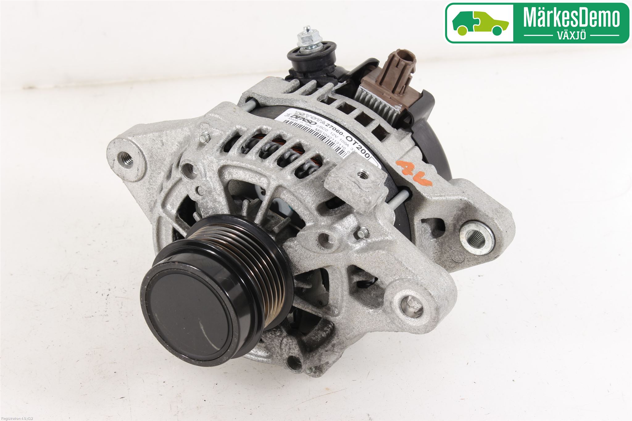 Toyota AURIS 13-19 Dynamo