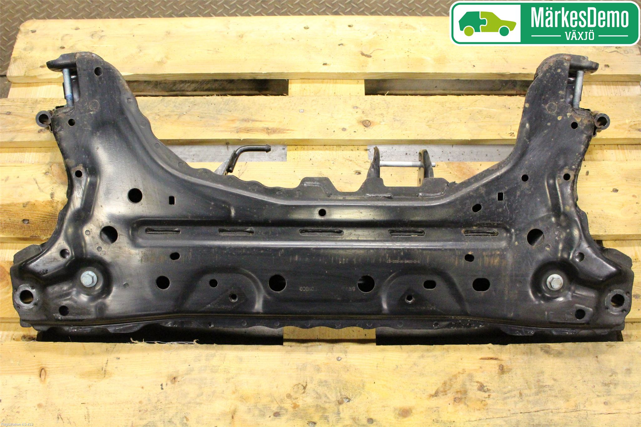 Ford FIESTA 13-17 Forstillingsbjelke(Tvergående)