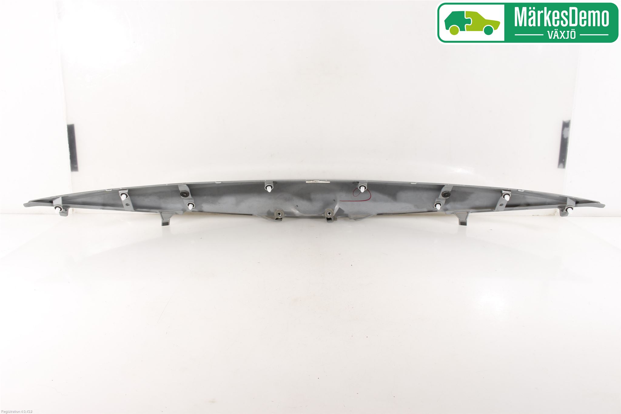 Toyota AURIS 13-19 Refleksplate - Skiltplate
