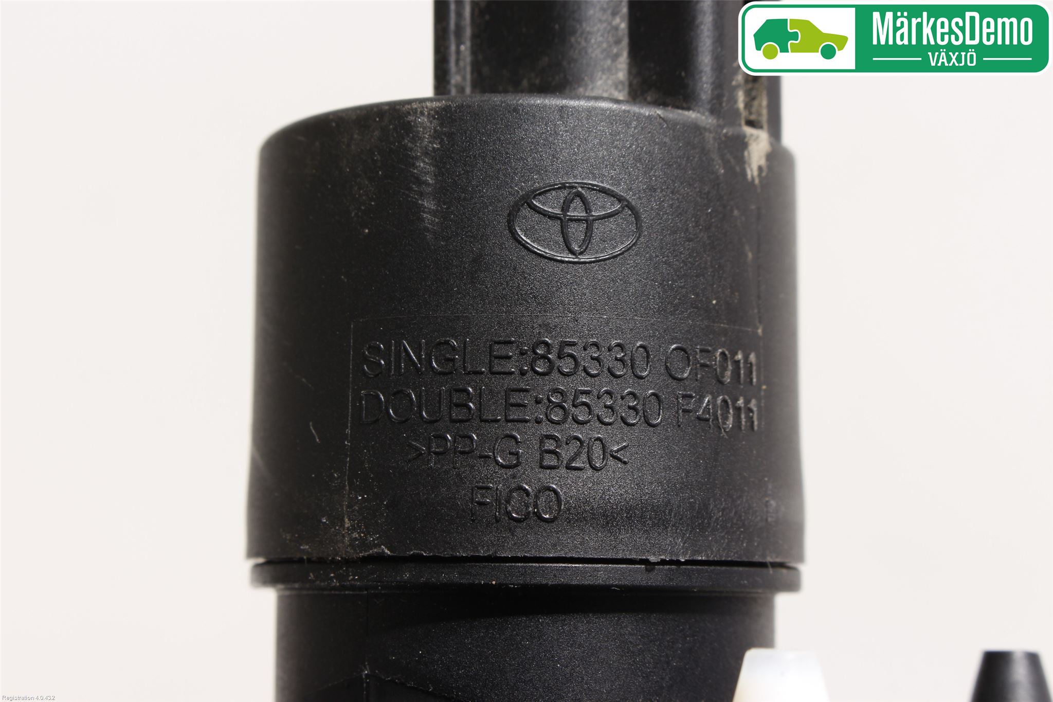 Toyota C-HR 16-23 Spylerpumpe Frontrute
