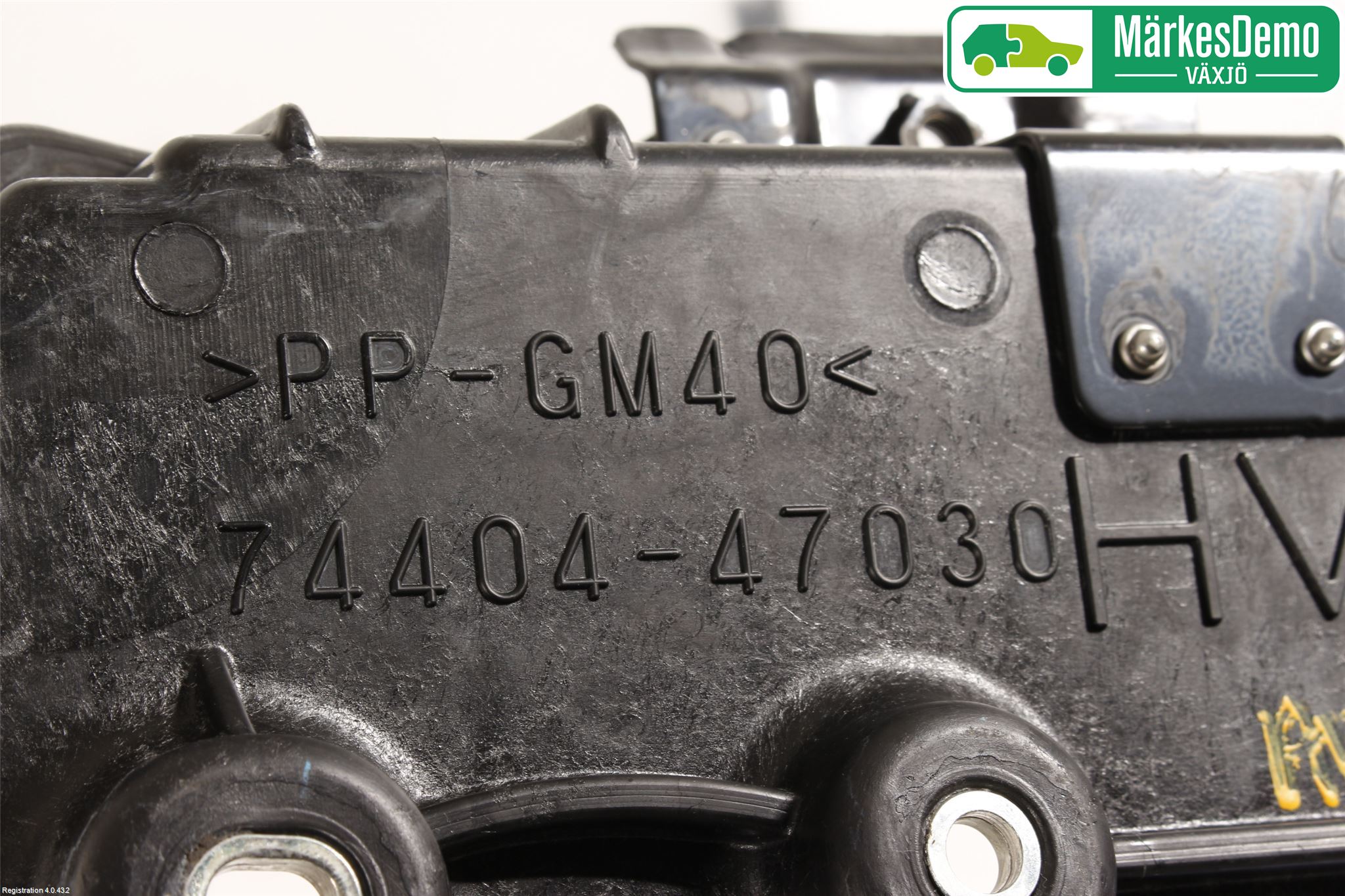 Toyota C-HR 16-23 Batterikasse - Feste - Holder