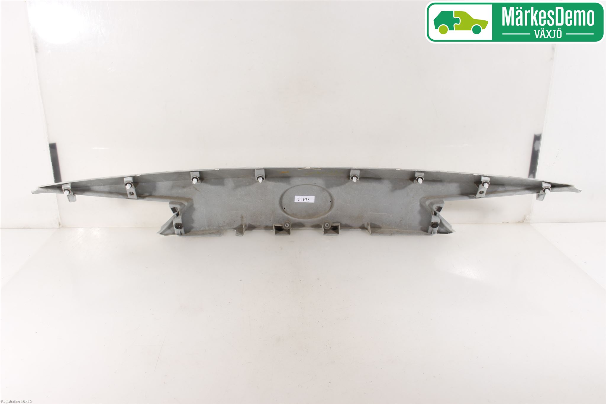 Toyota AURIS 13-19 Refleksplate - Skiltplate