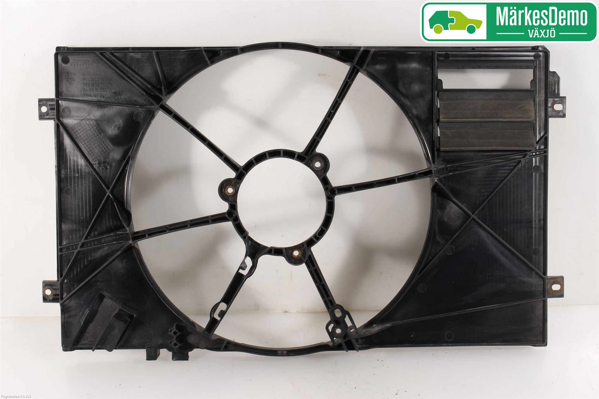 Volkswagen VW CADDY      04-10 Kjølevifte-Radiator Hus-Kåpe