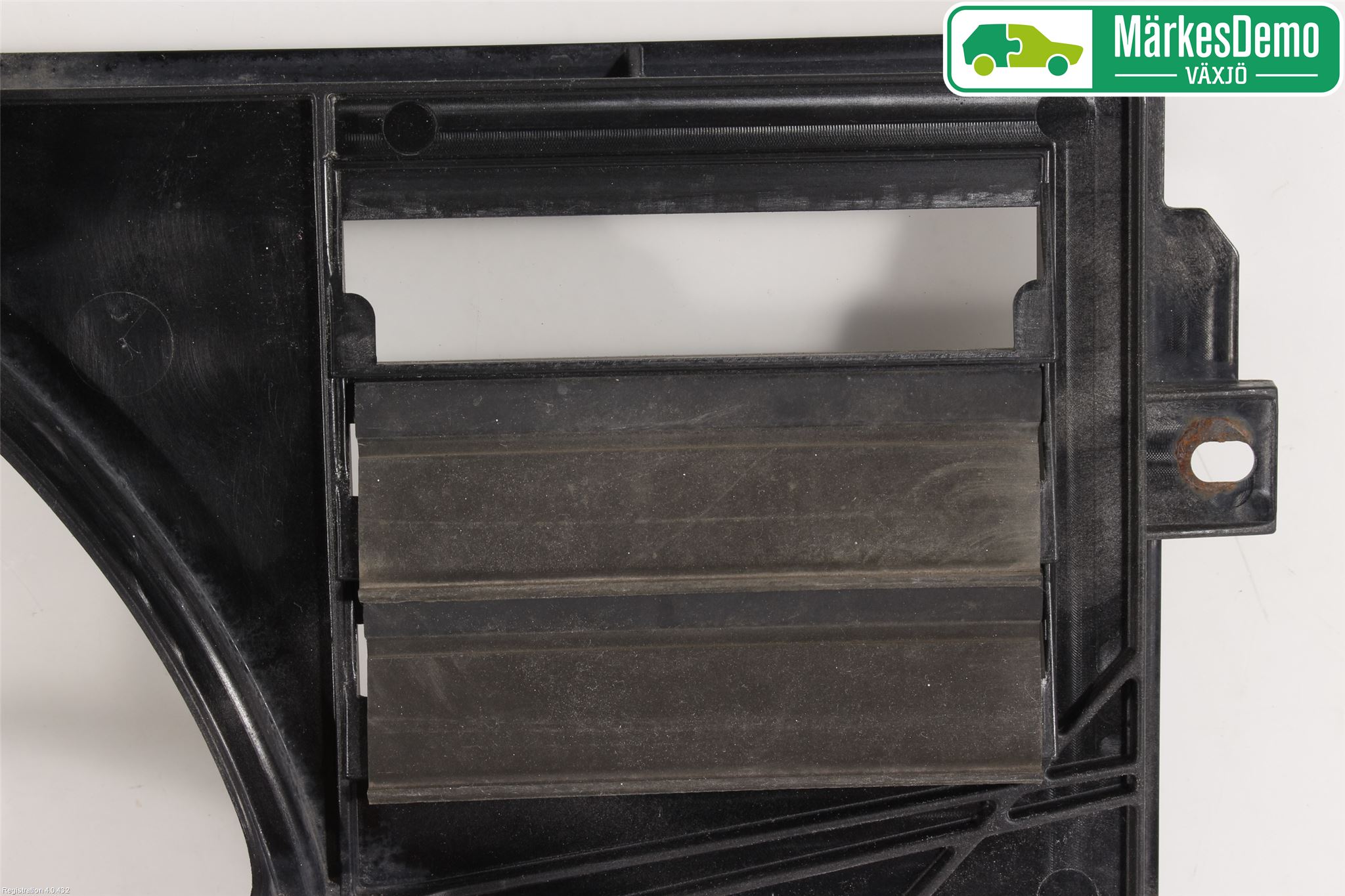 Volkswagen VW CADDY      04-10 Kjølevifte-Radiator Hus-Kåpe