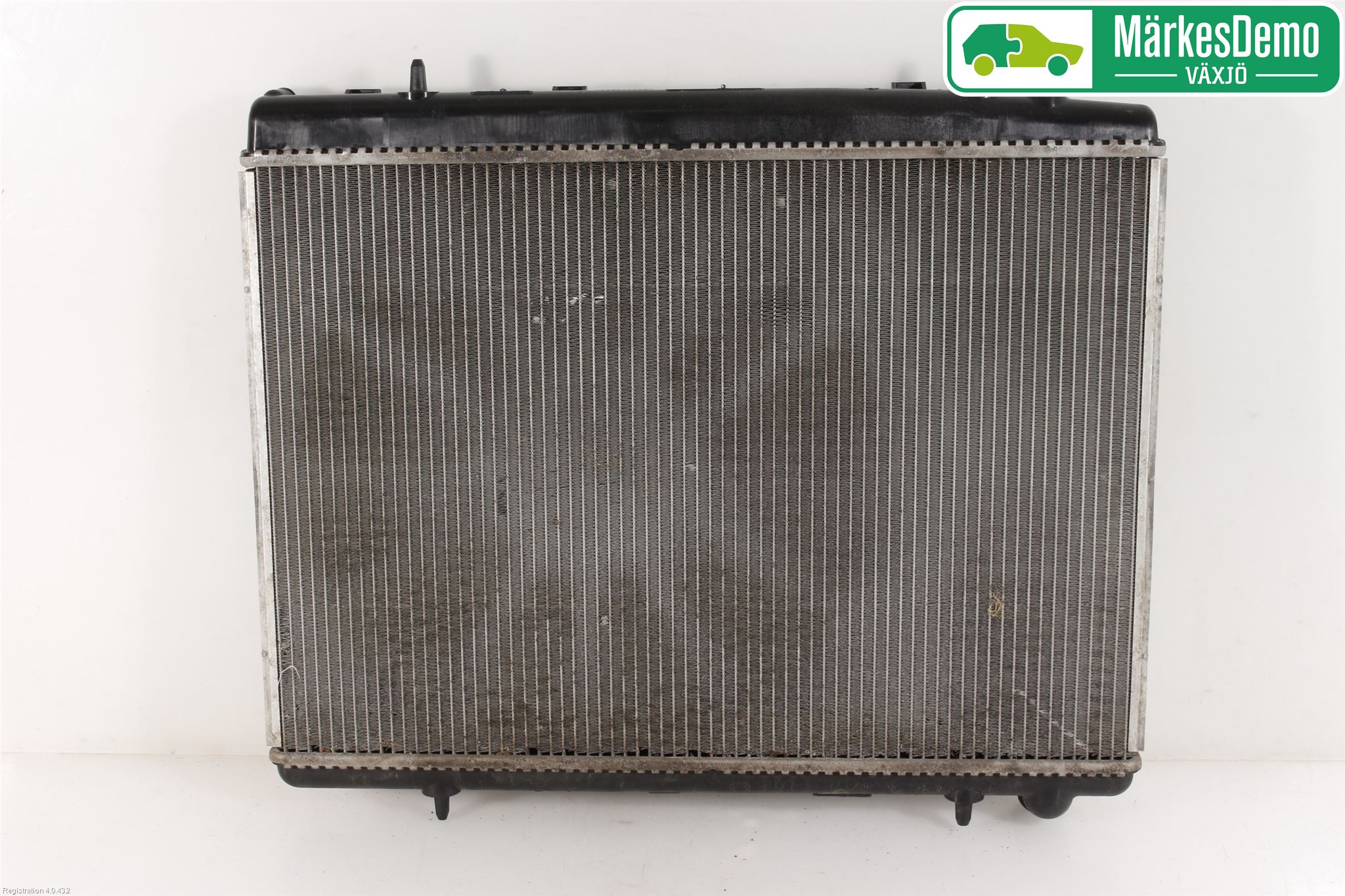 Peugeot 308 08-13 Radiator Manuell