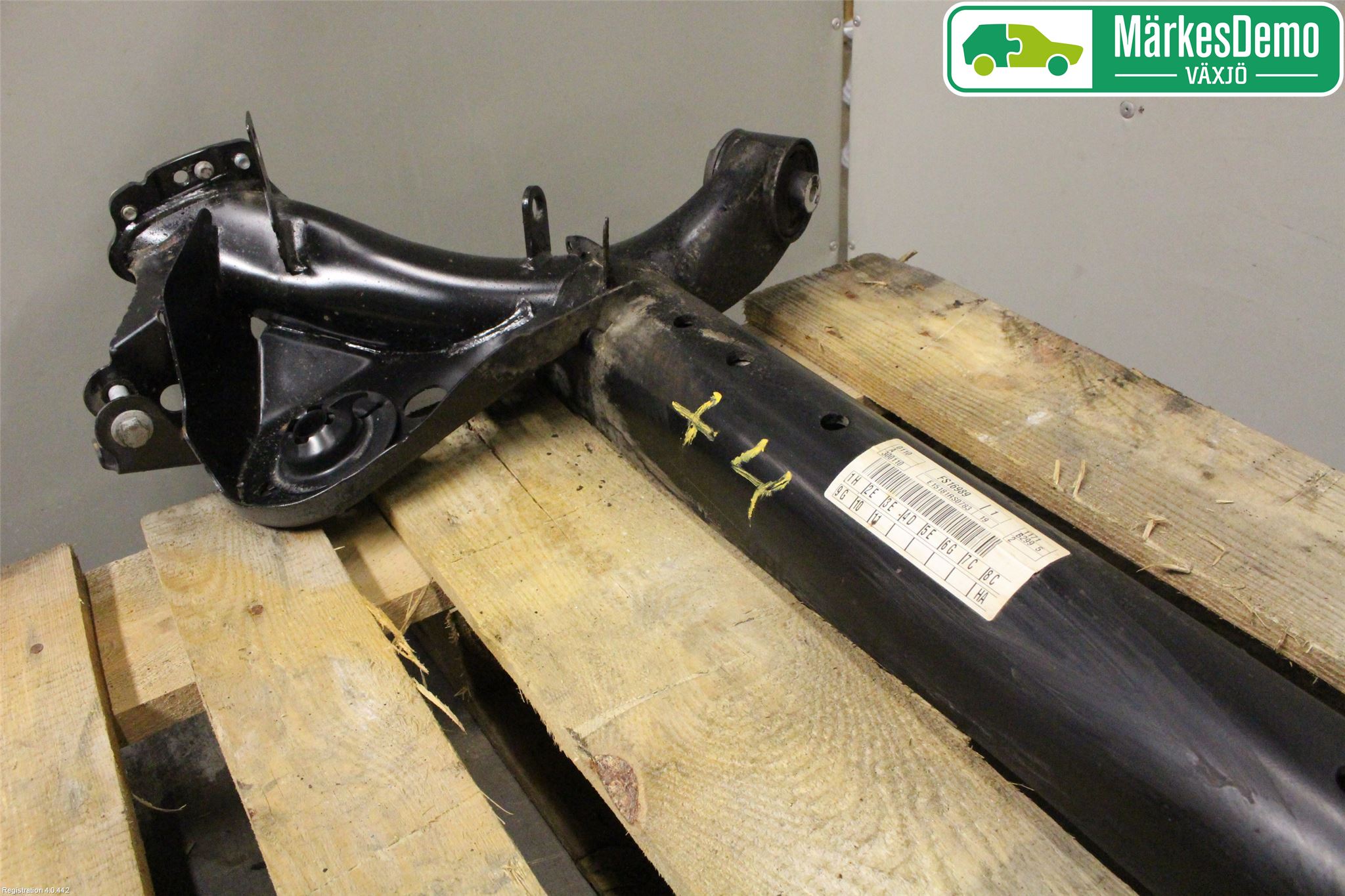Ford FIESTA 13-17 Bakaksel Feste Travers-Ramme