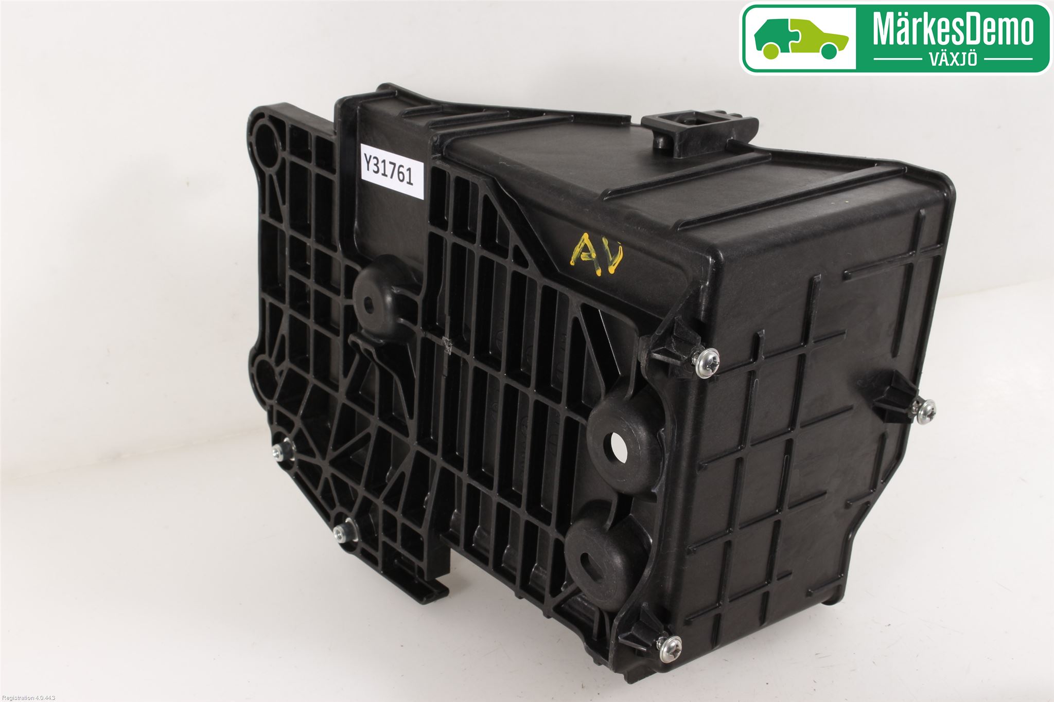 Mazda CX-3 Batterikasse - Feste - Holder