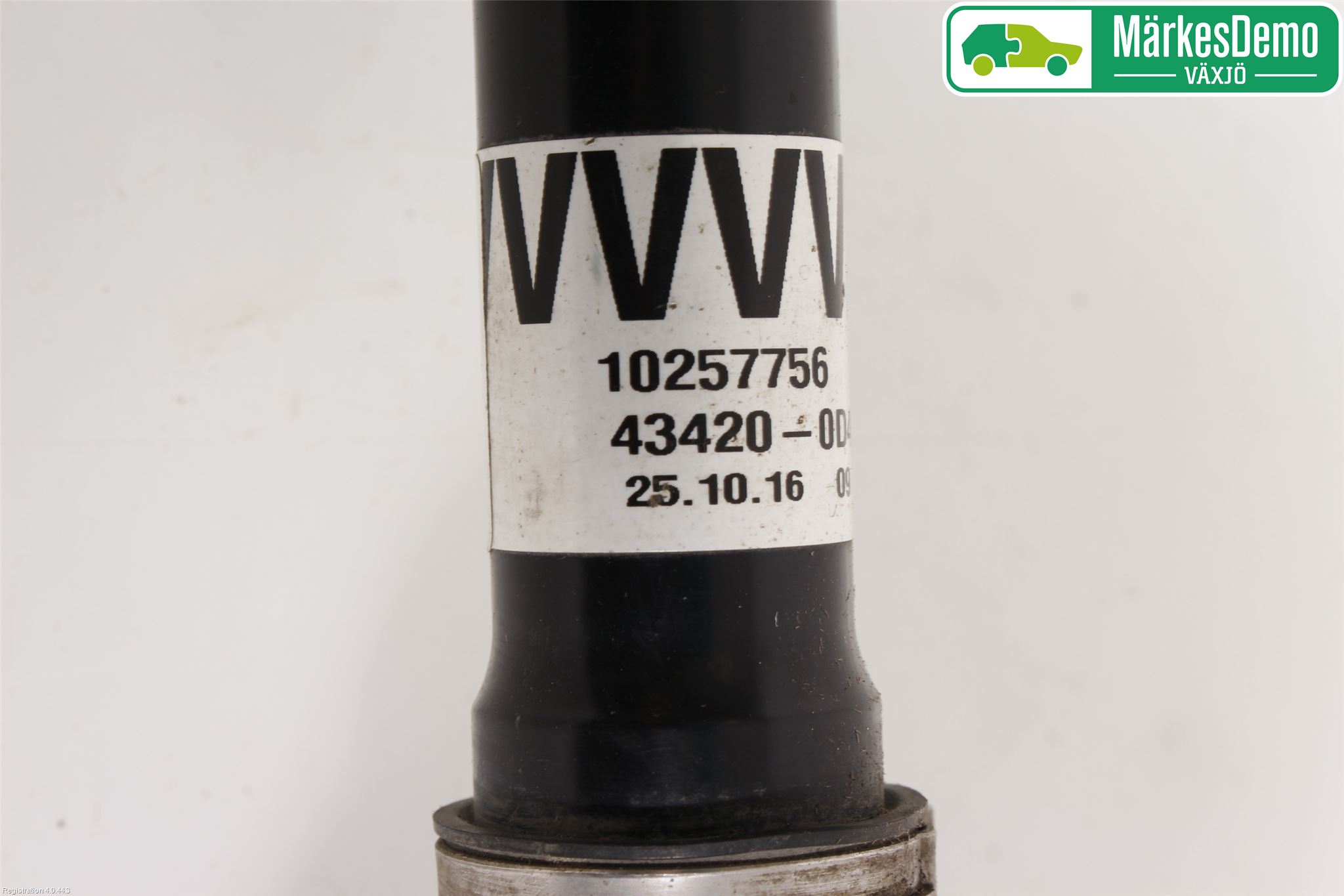 Toyota YARIS XP130 15-20 Drivaksel Foran Kompl Venstre
