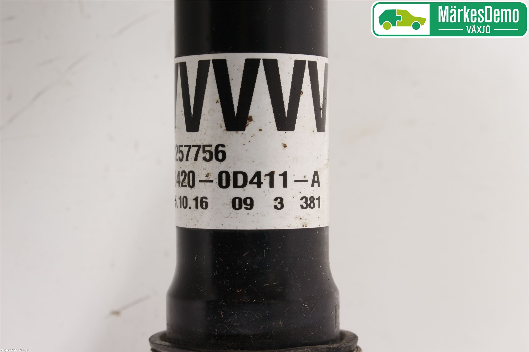 Toyota YARIS XP130 15-20 Drivaksel Foran Kompl Venstre